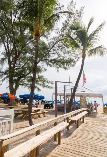 3837 NE 16th Terrace