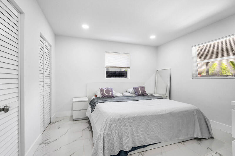 3837 NE 16th Terrace