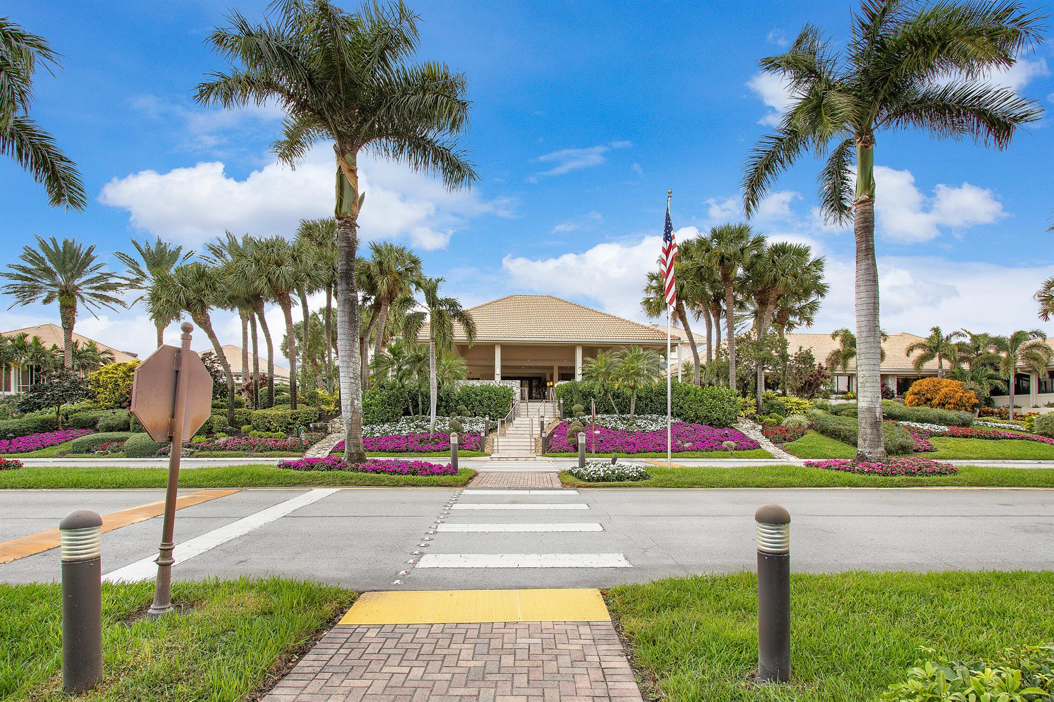 6 Stratford Drive E D