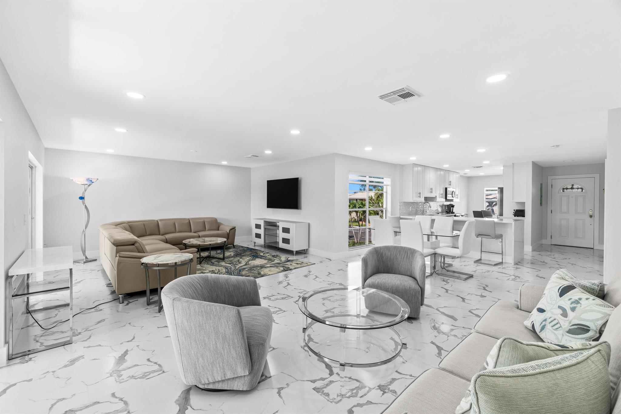 6 Stratford Drive E D