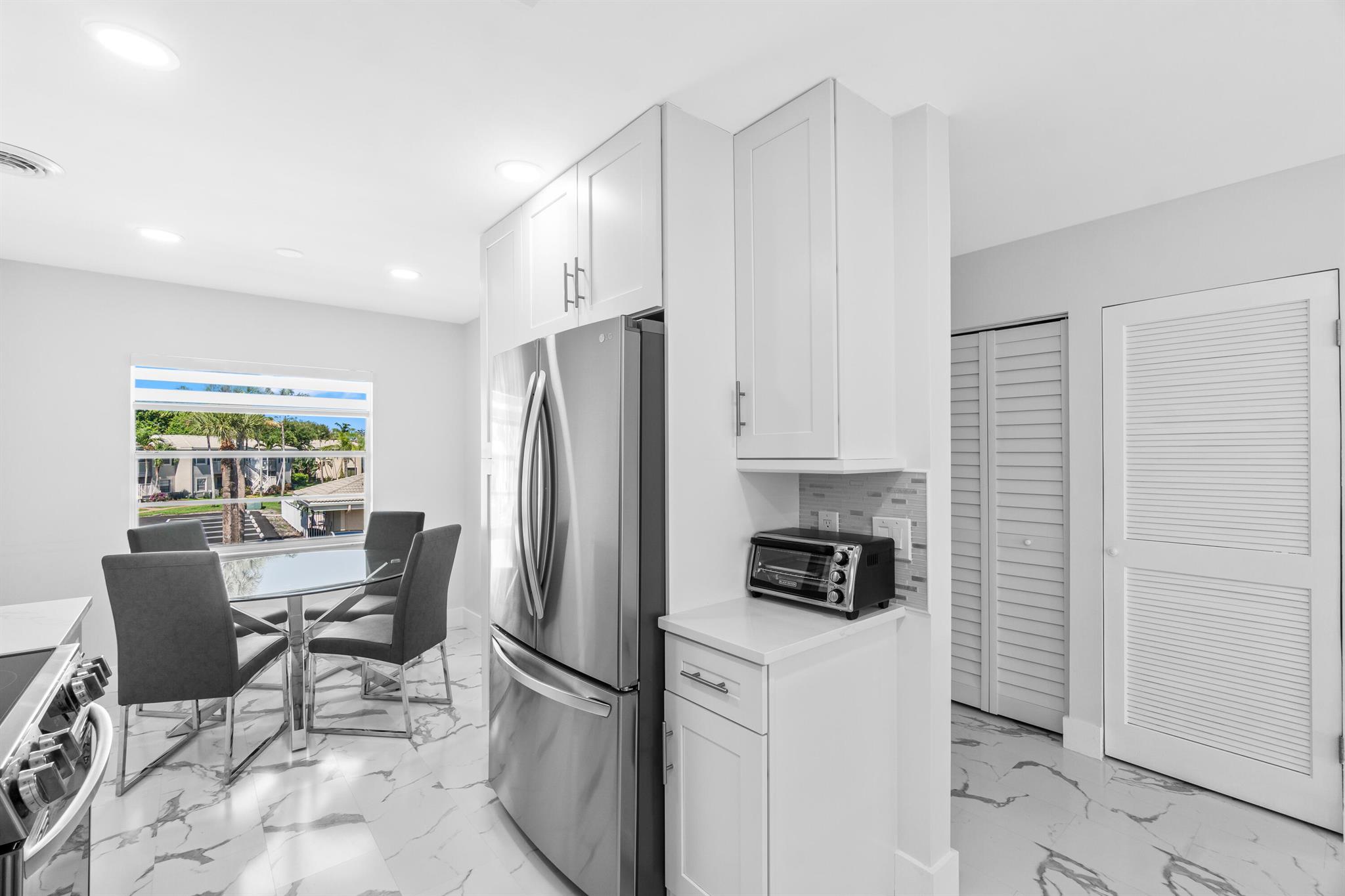 6 Stratford Drive E D