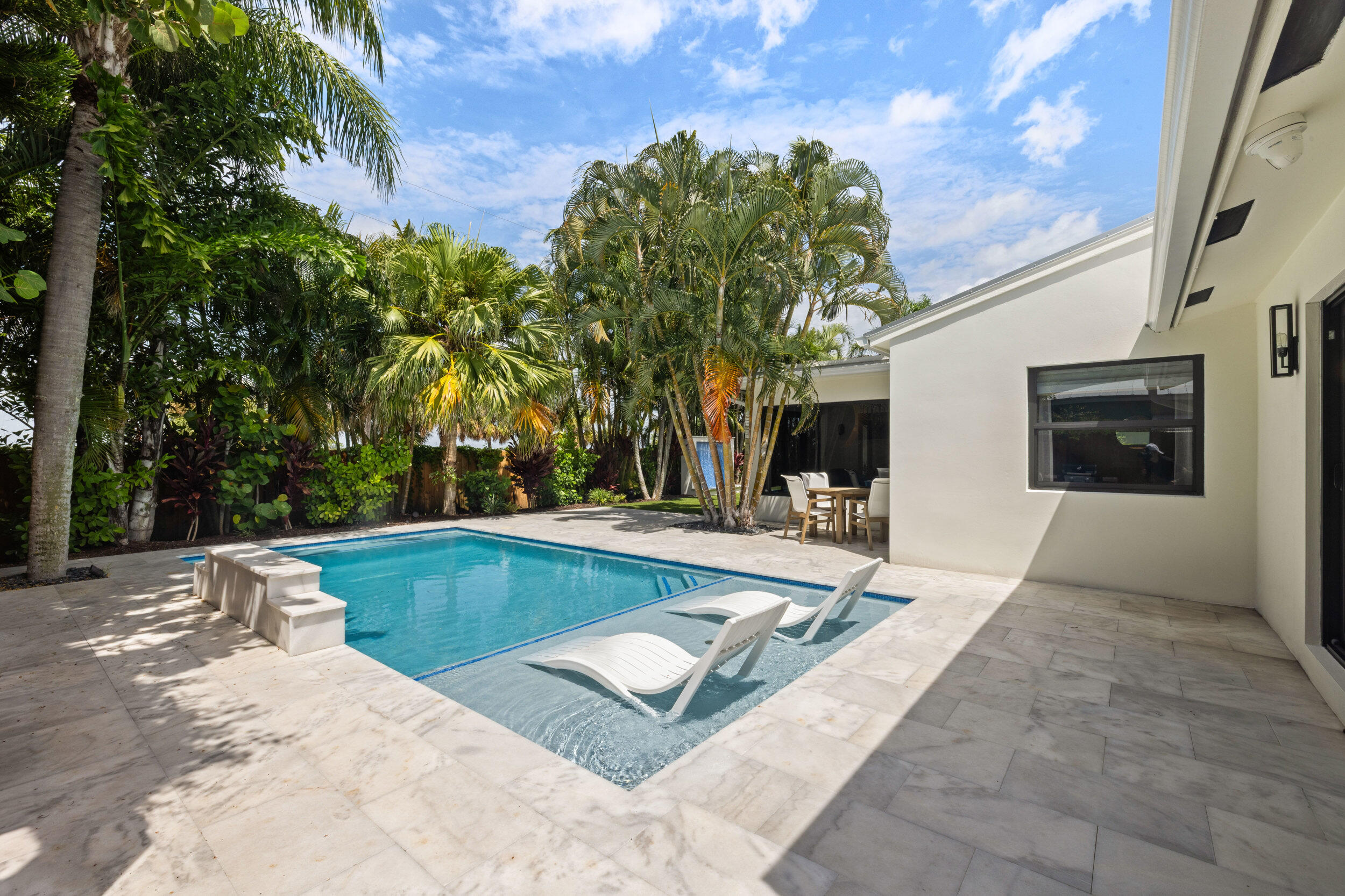 361 Zenith Lane