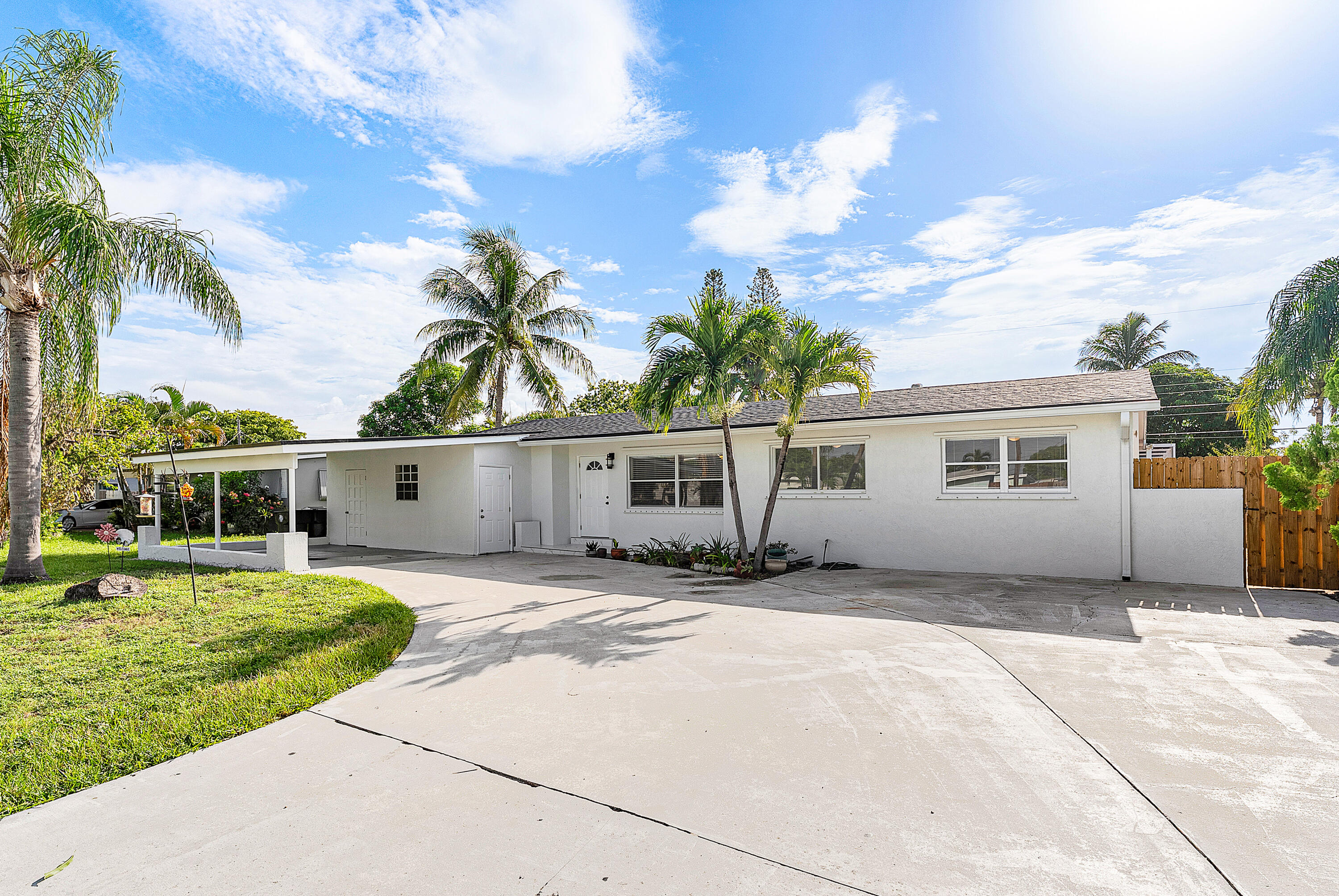 1438 Cindy Drive