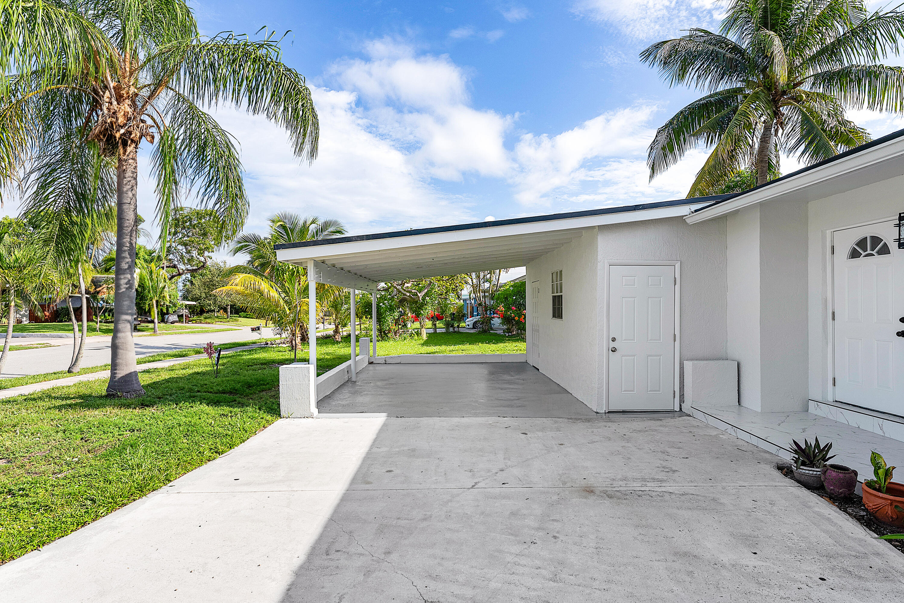 1438 Cindy Drive