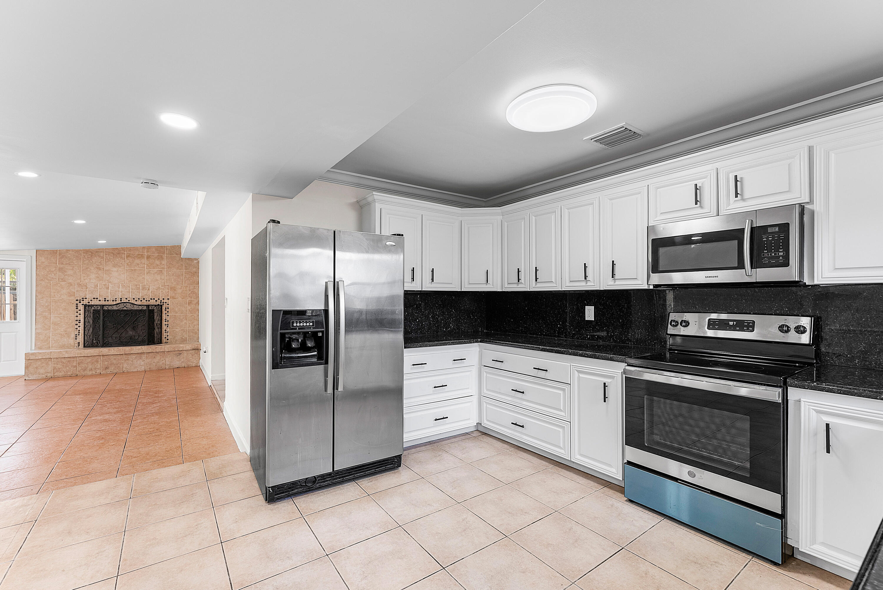 1438 Cindy Drive
