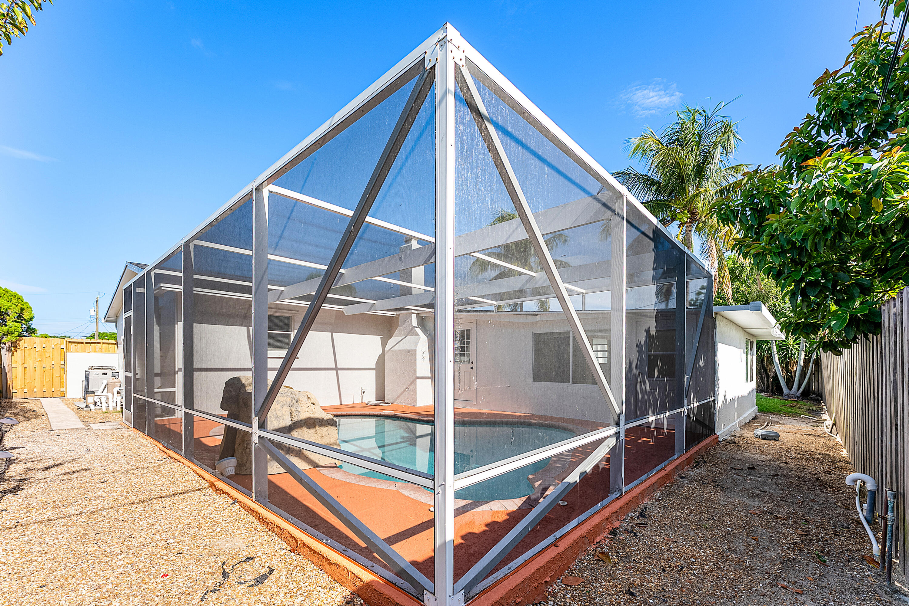1438 Cindy Drive