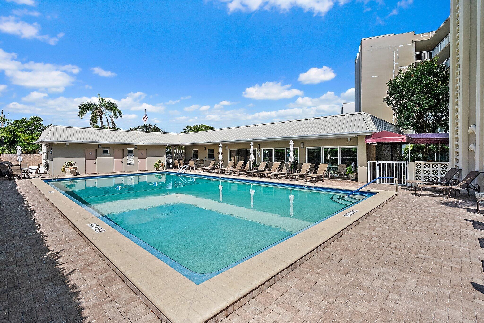 36 Yacht Club Drive 402