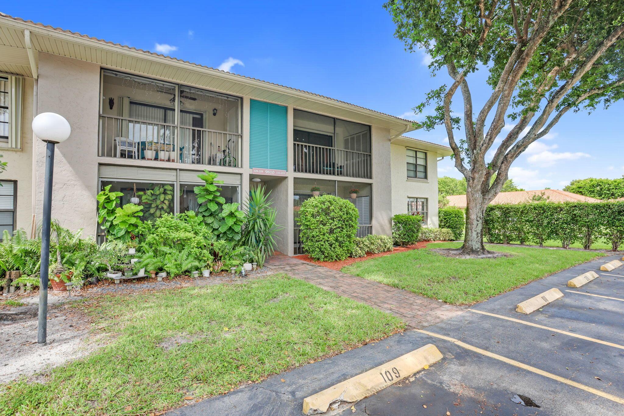 9810 Pineapple Tree Drive 111