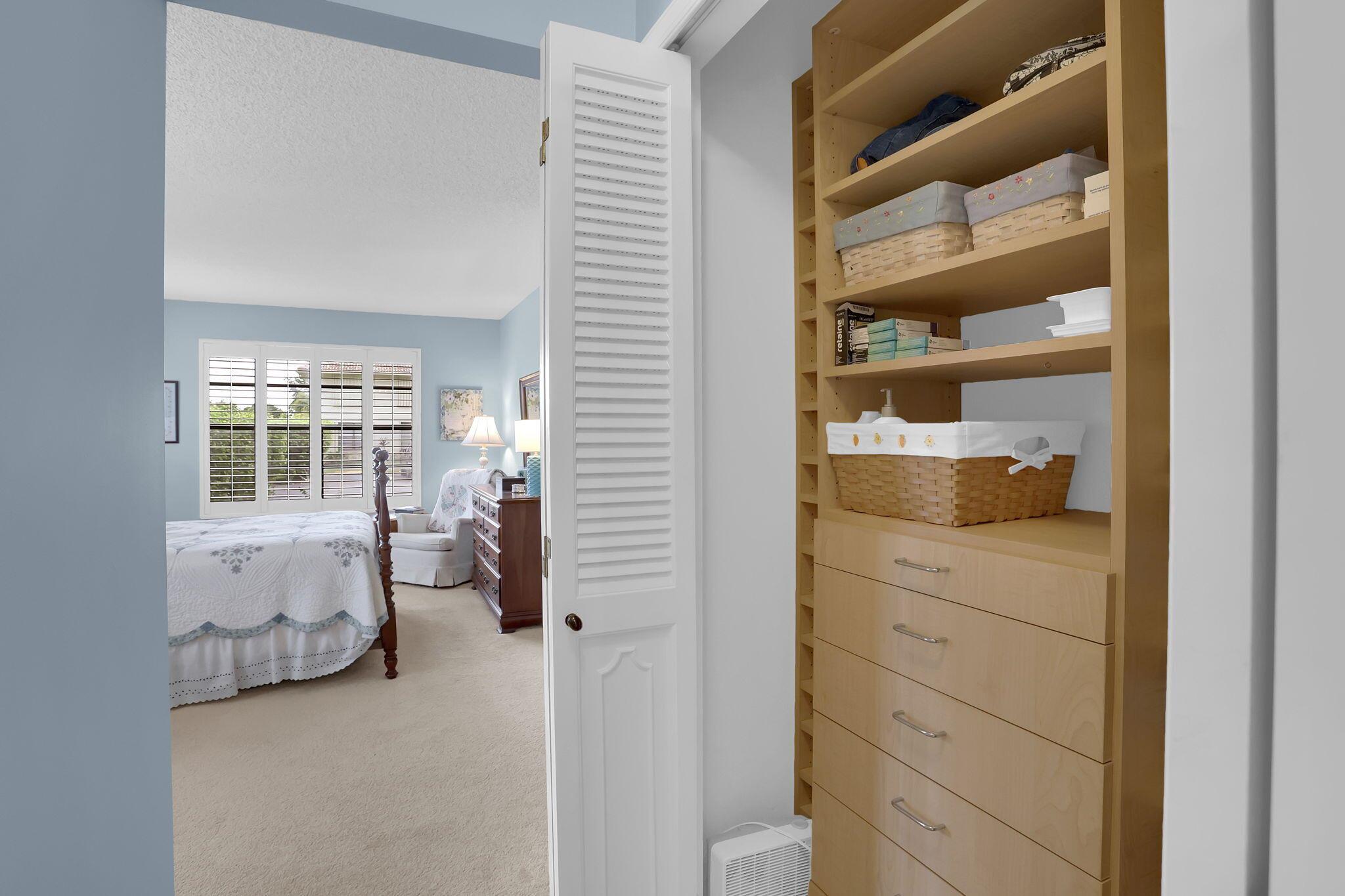 9810 Pineapple Tree Drive 111