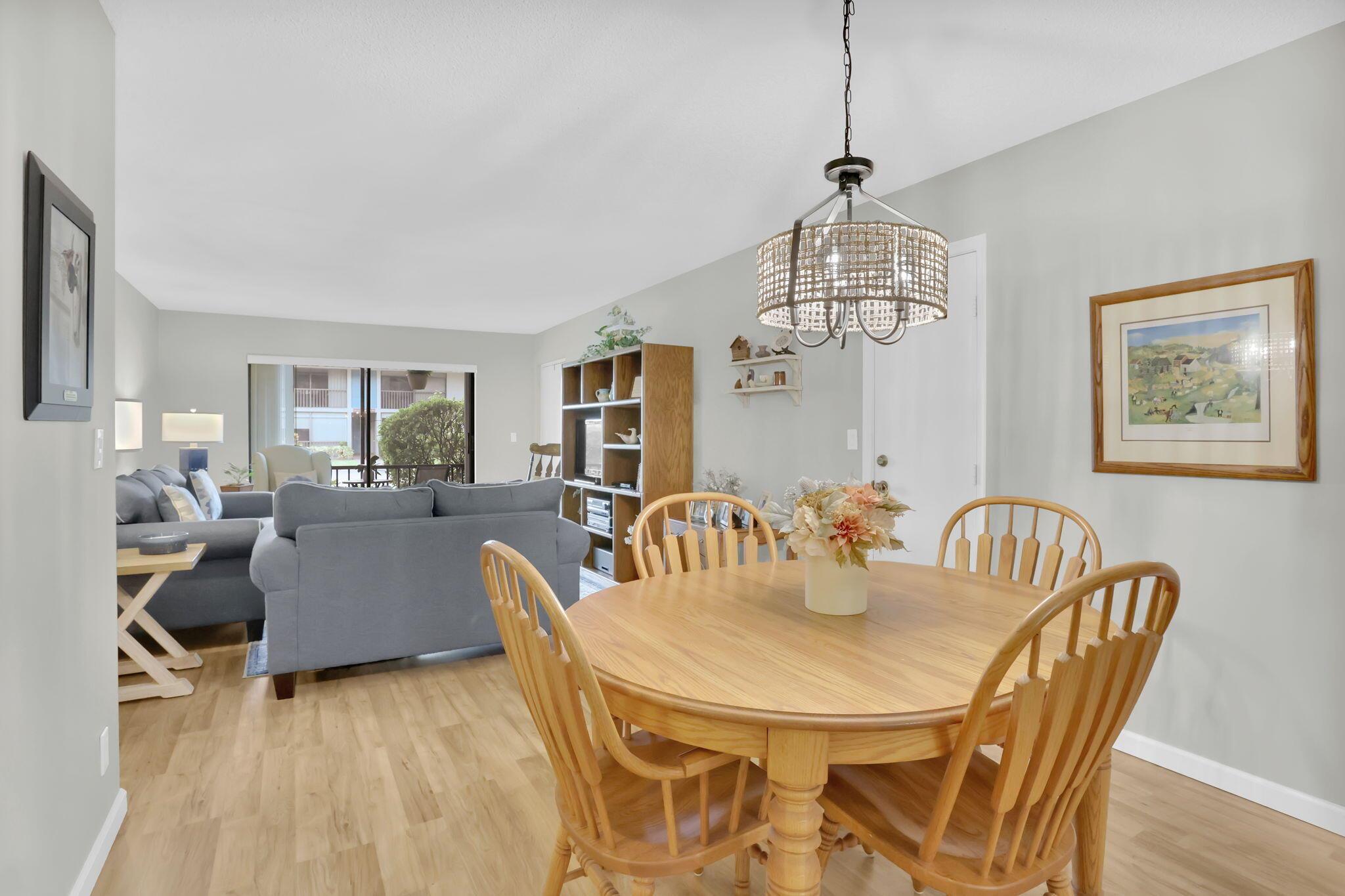 9810 Pineapple Tree Drive 111