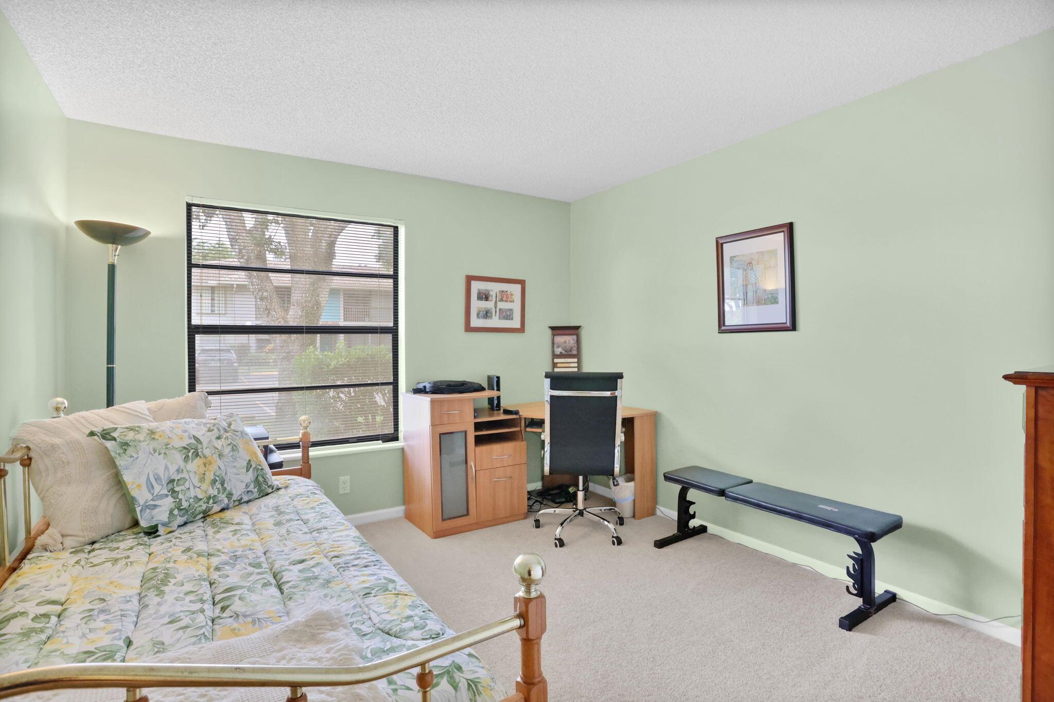 9810 Pineapple Tree Drive 111