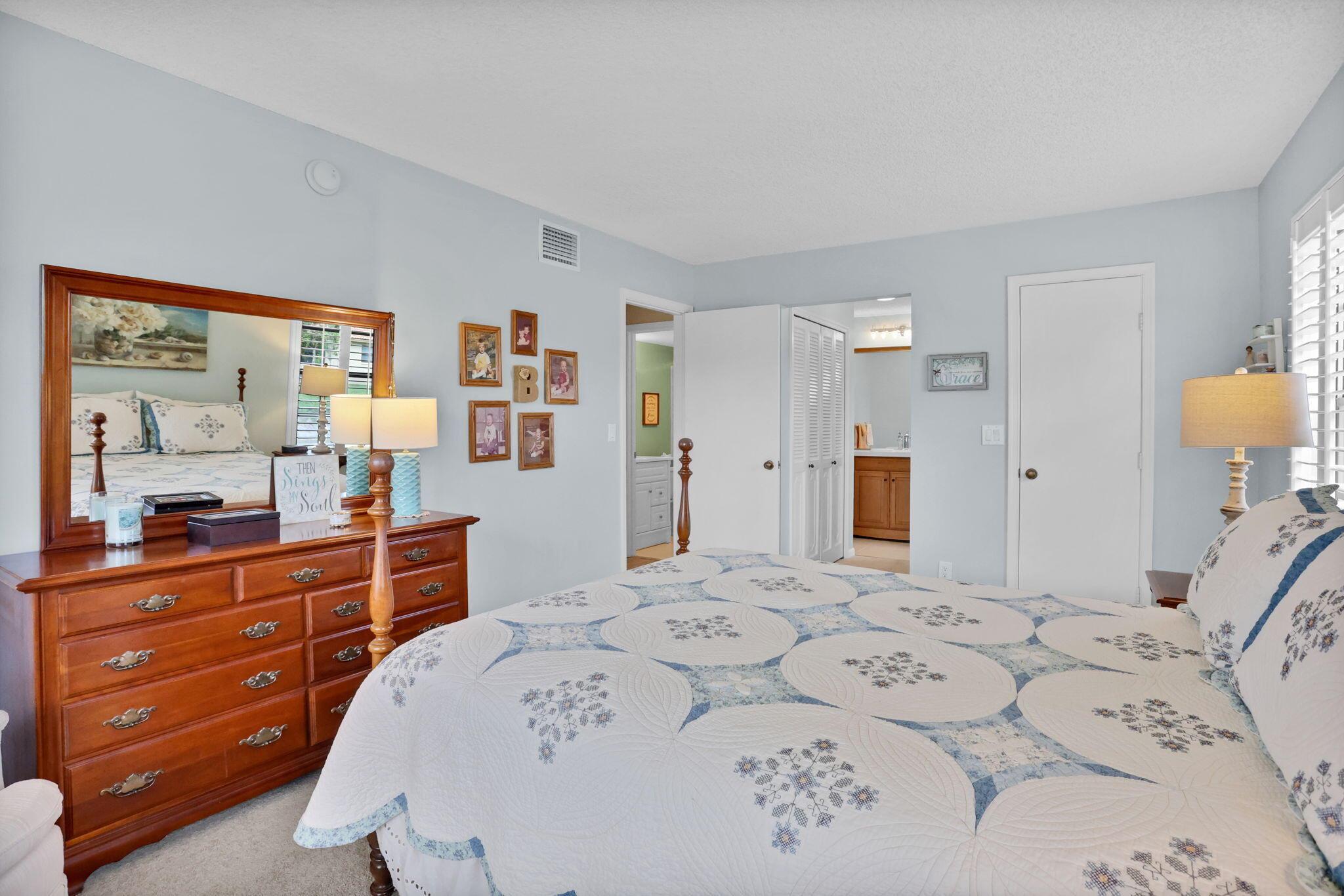 9810 Pineapple Tree Drive 111