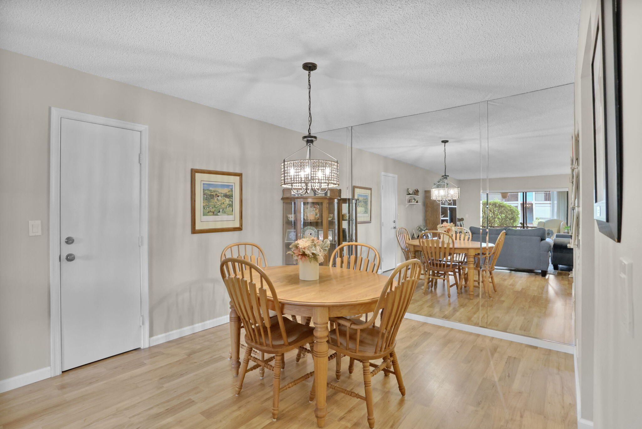 9810 Pineapple Tree Drive 111