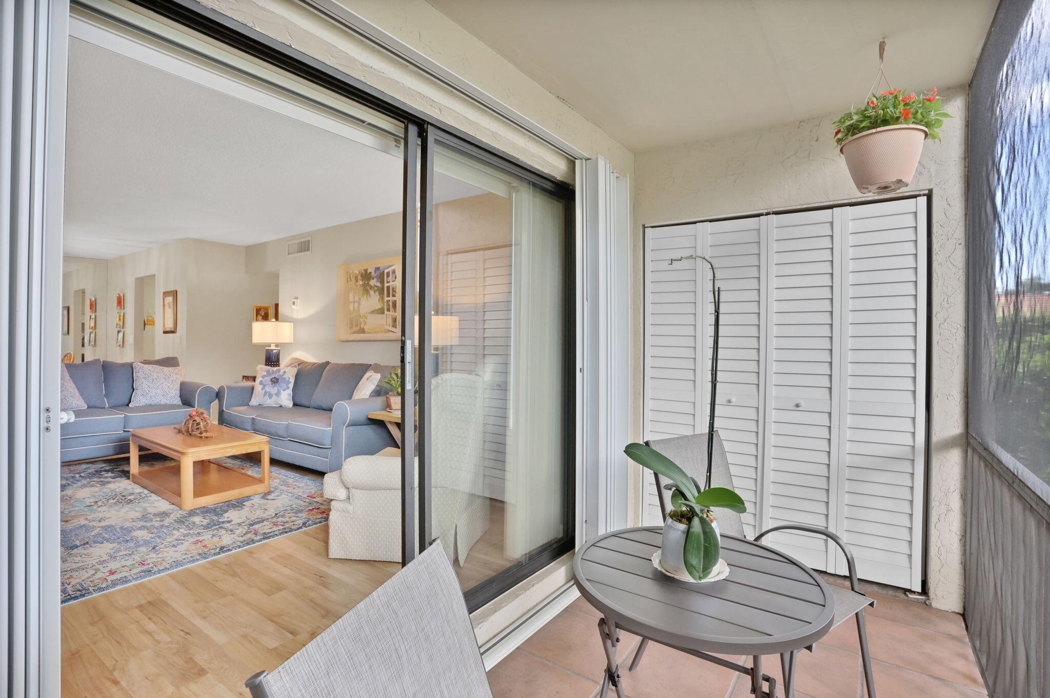 9810 Pineapple Tree Drive 111