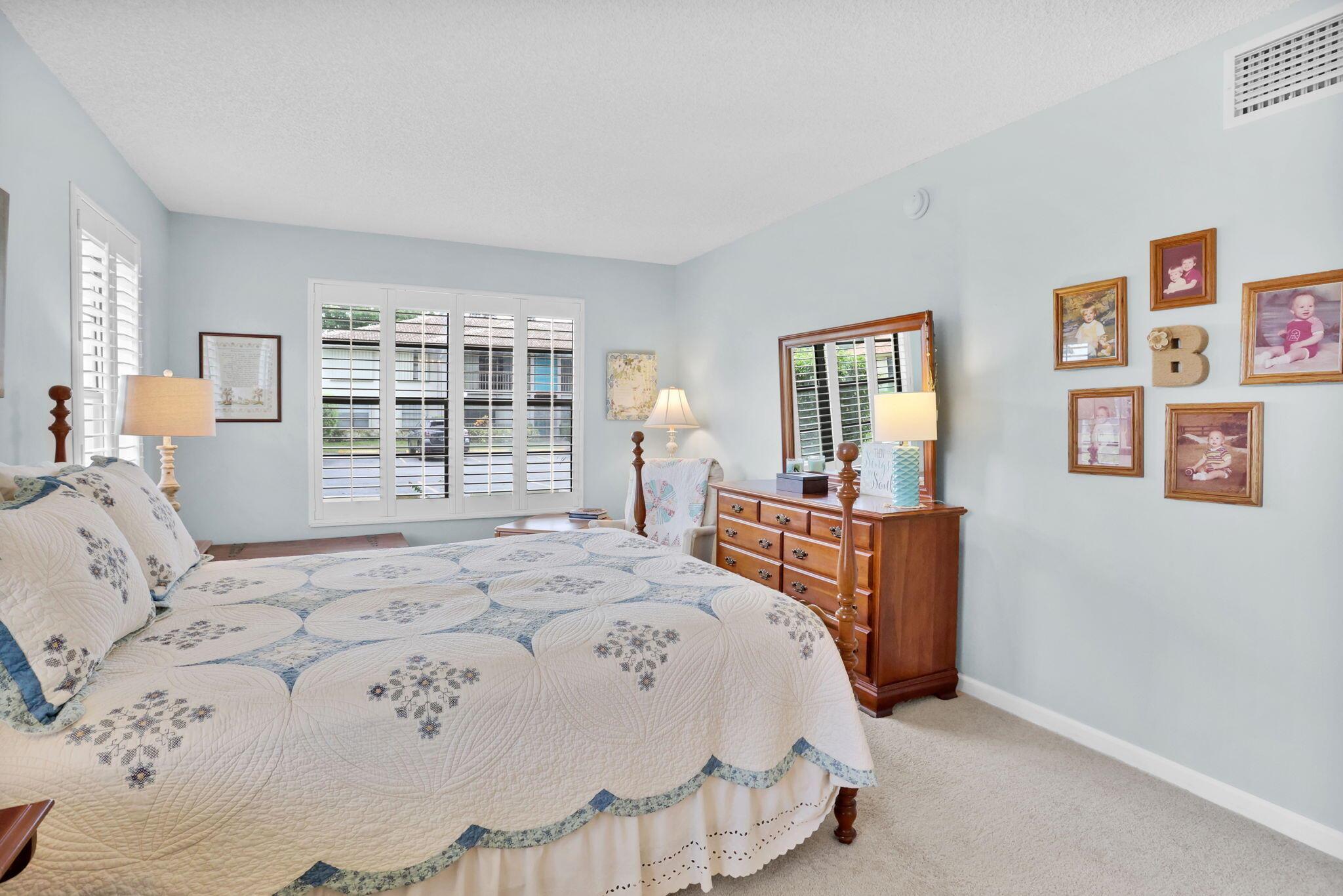 9810 Pineapple Tree Drive 111