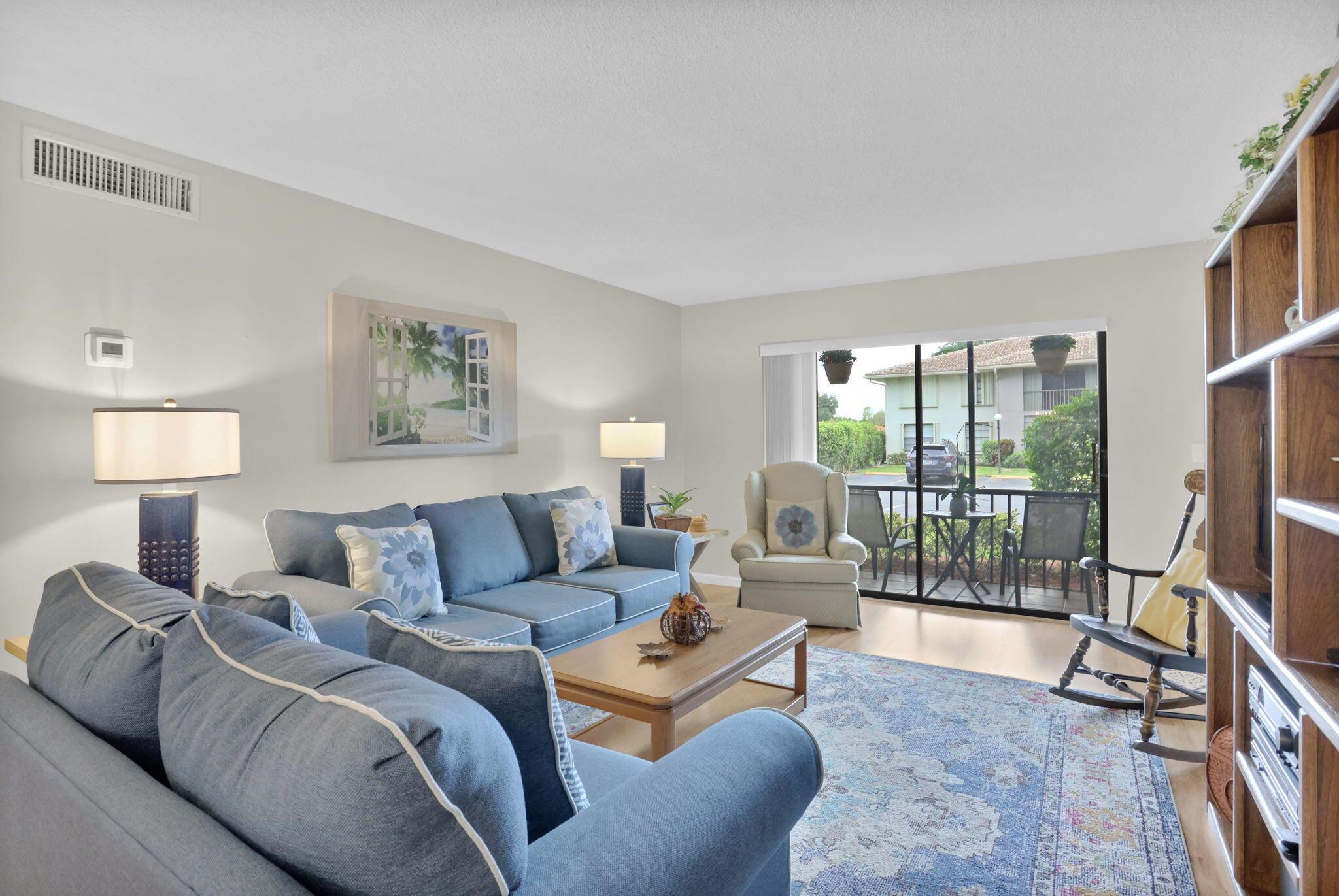 9810 Pineapple Tree Drive 111