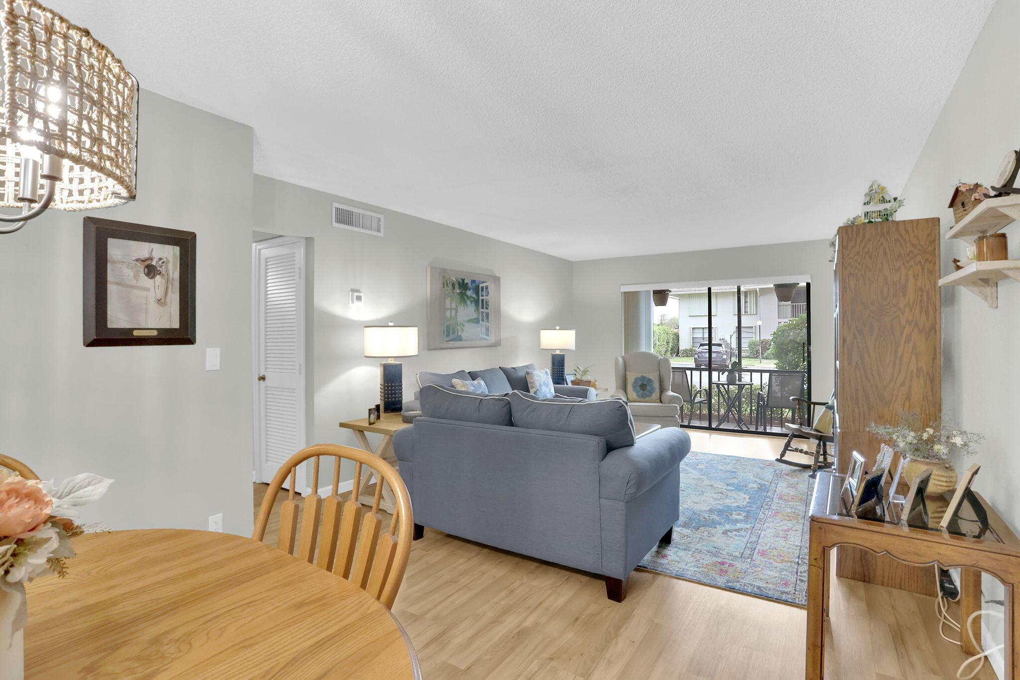 9810 Pineapple Tree Drive 111