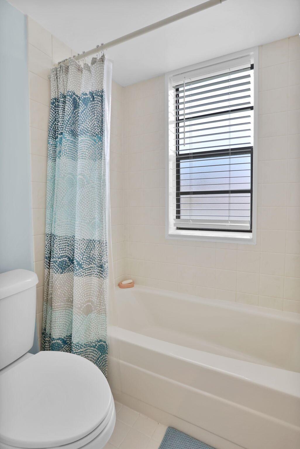 9810 Pineapple Tree Drive 111