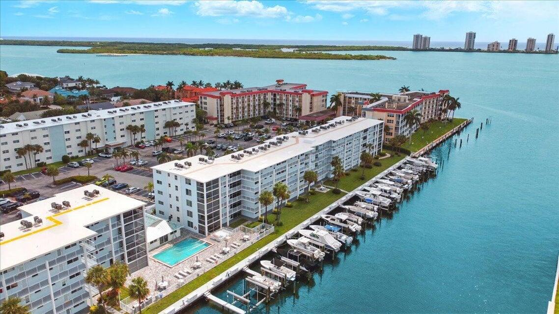 104 Paradise Harbour 112 Boulevard 112