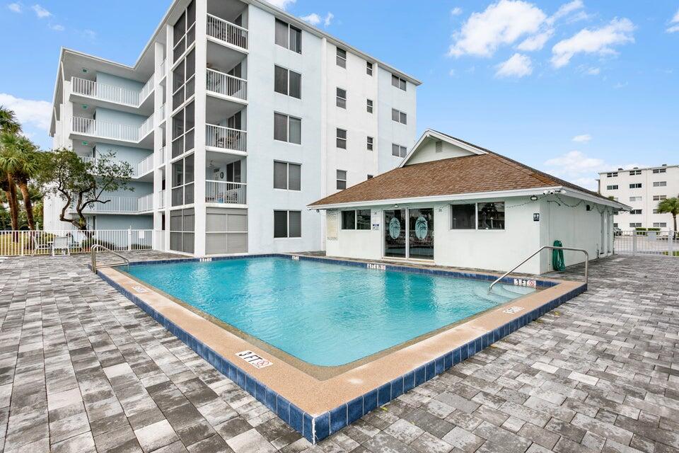 104 Paradise Harbour 112 Boulevard 112