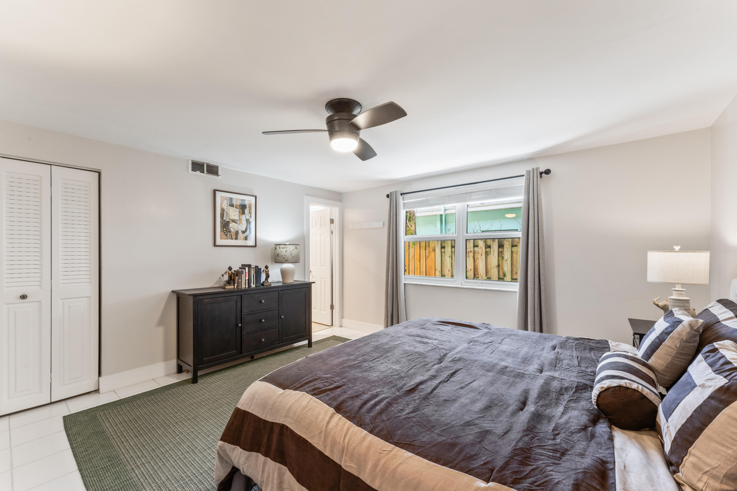 720 N Dixie Highway 303