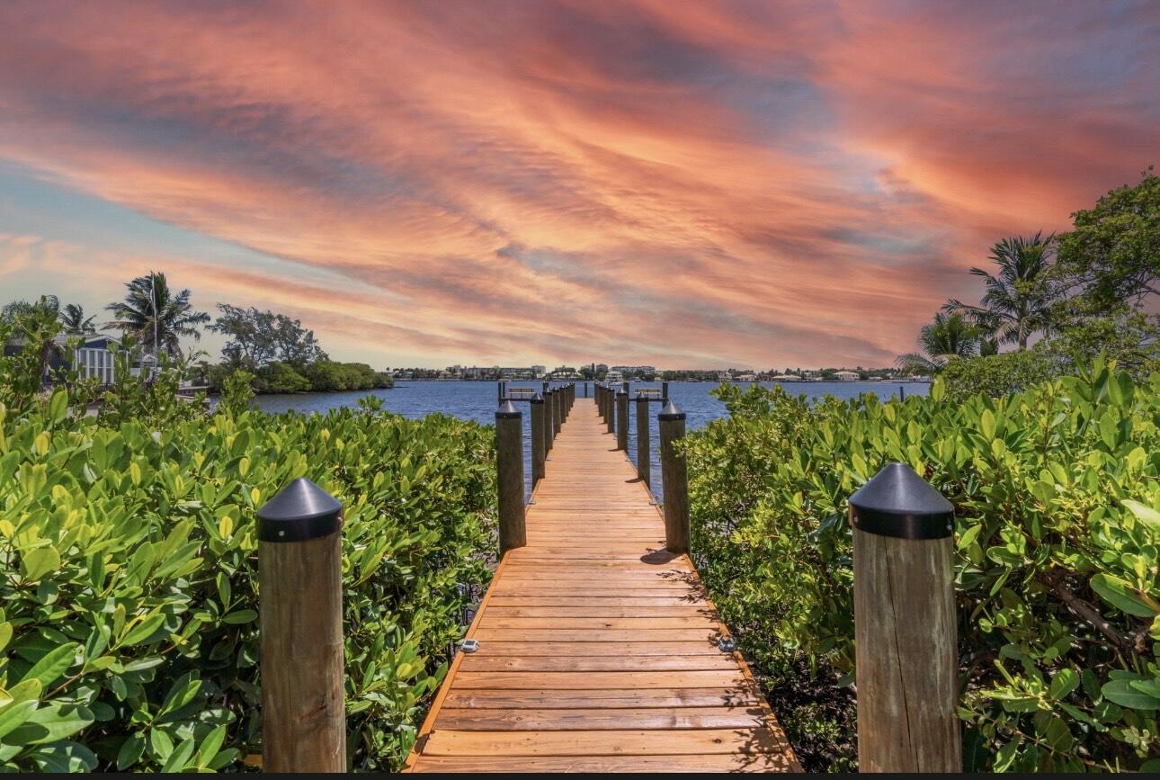 720 N Dixie Highway 303