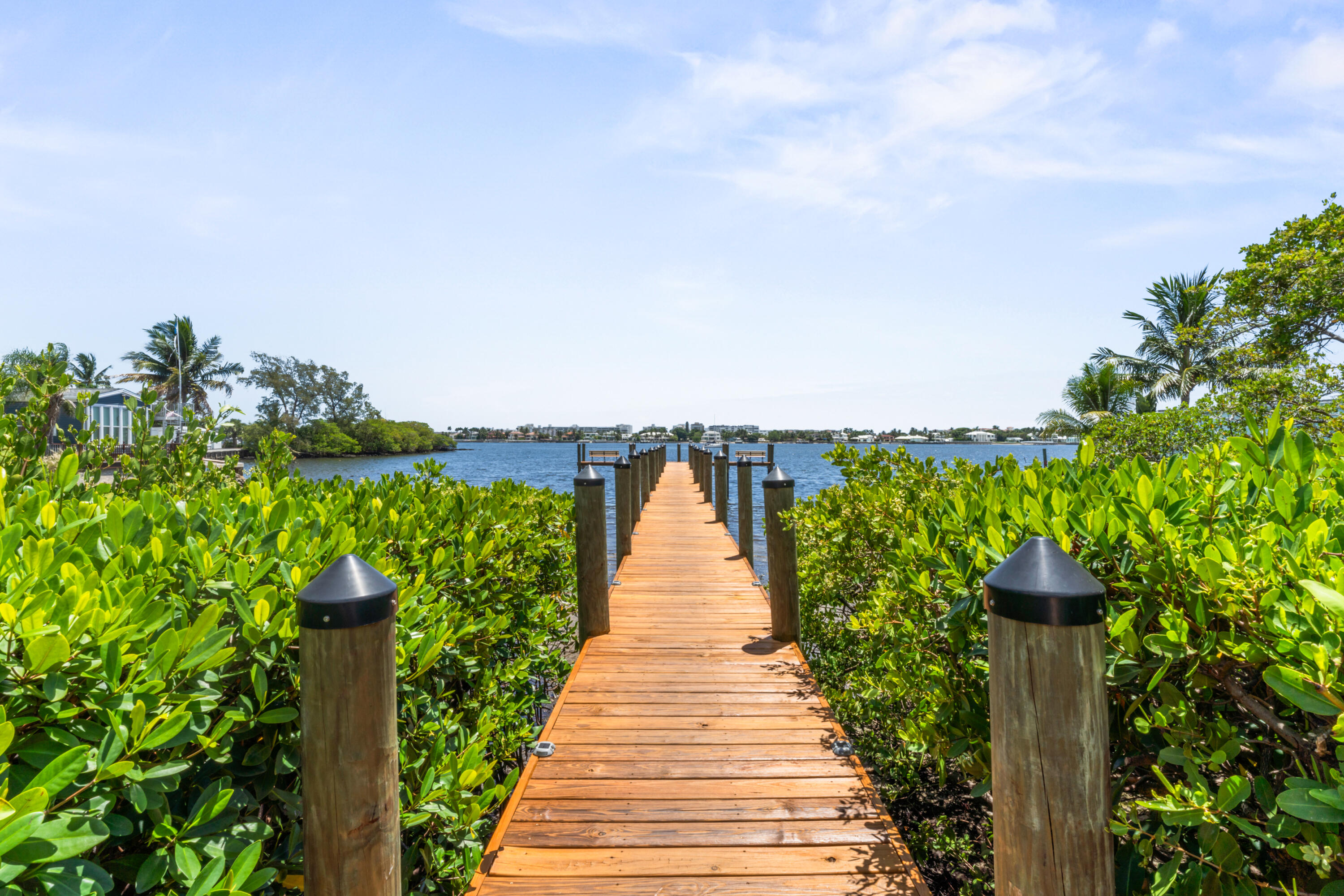 720 N Dixie Highway 303