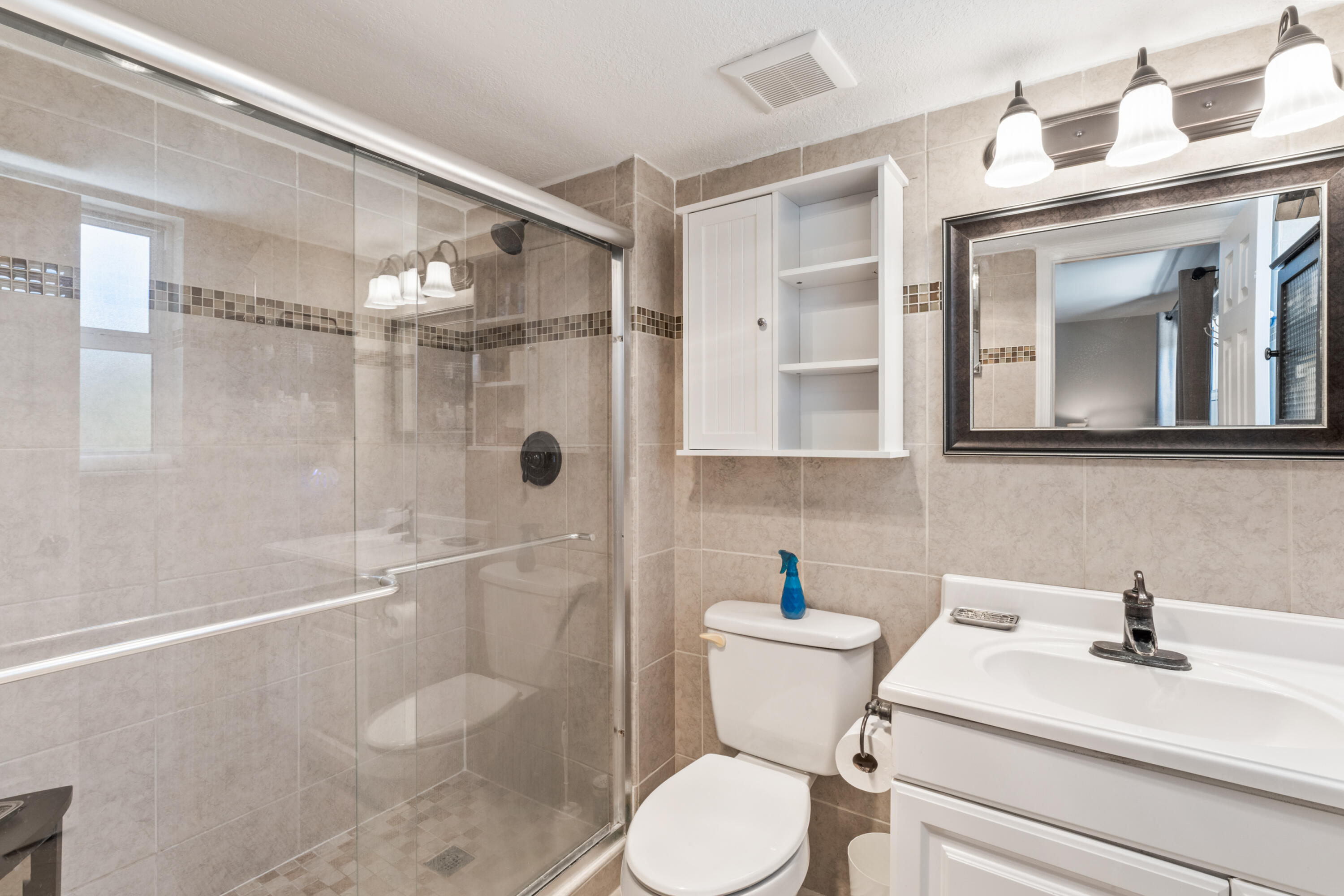 720 N Dixie Highway 303