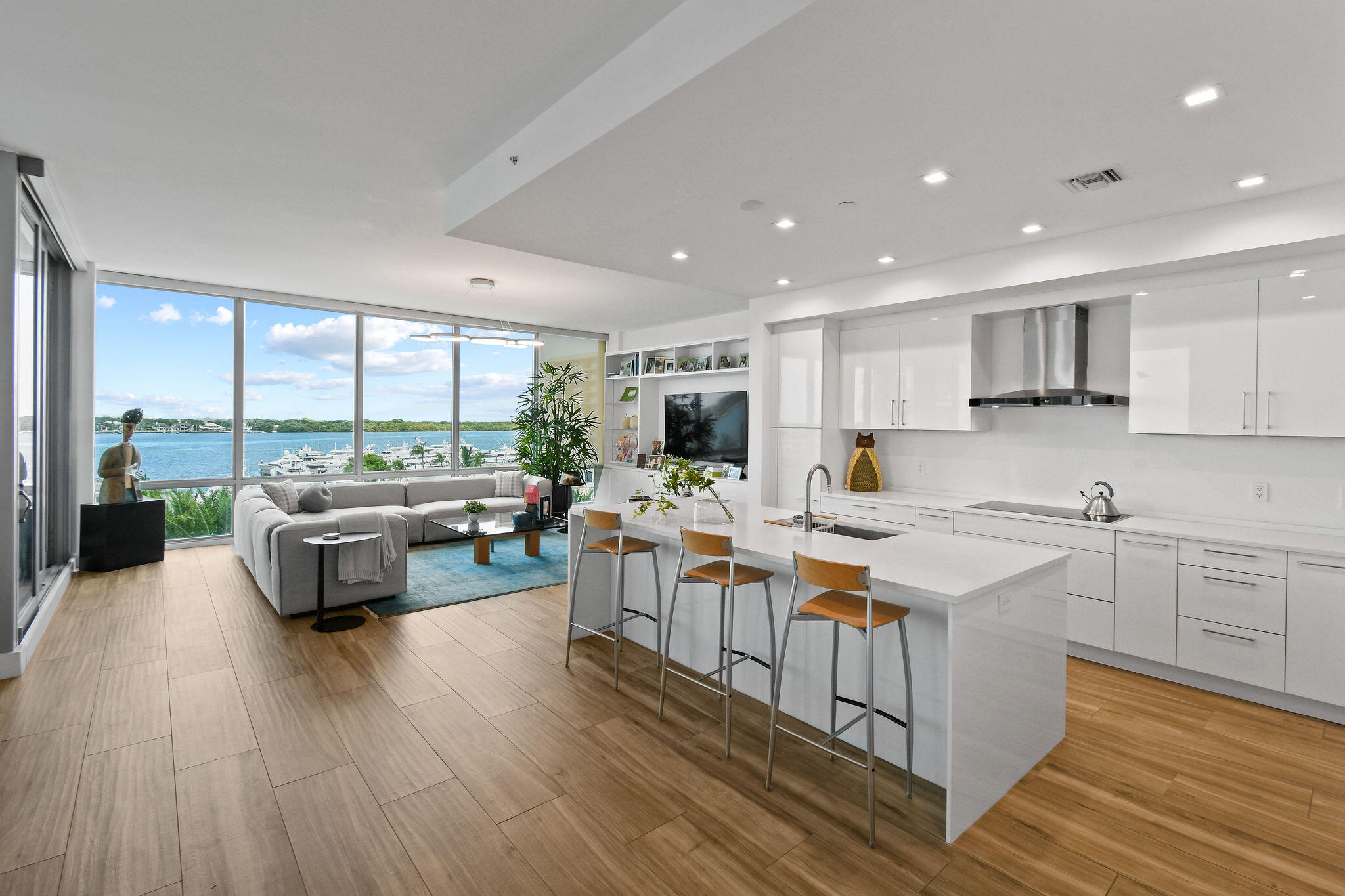 3 Water Club Way 601