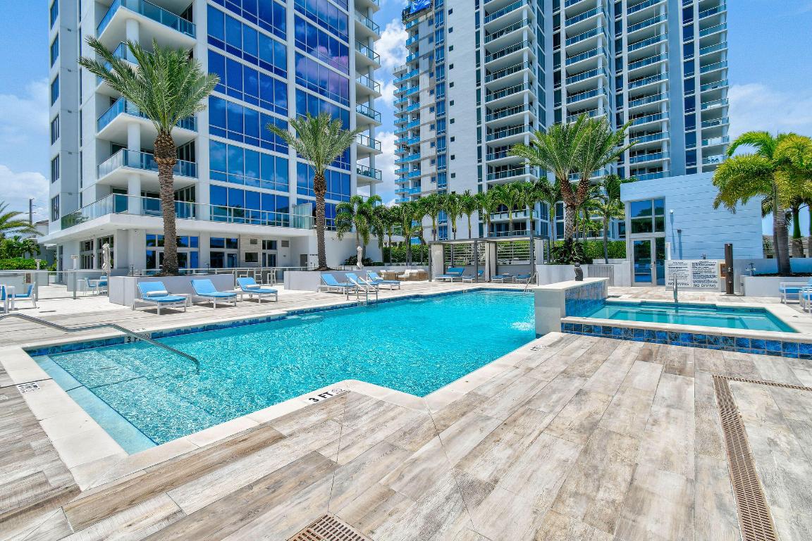 3 Water Club Way 601