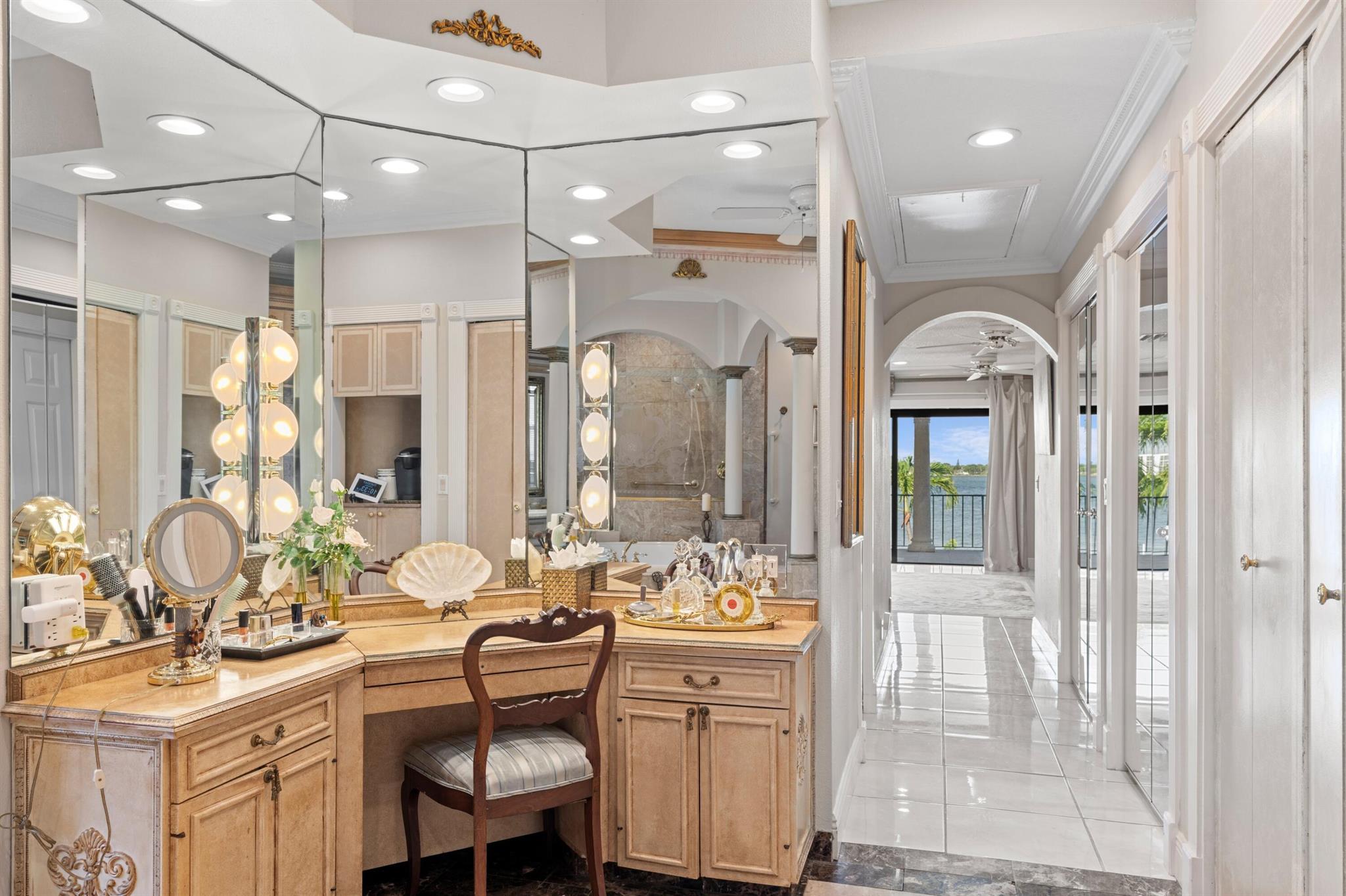 1010 Pine Point Road