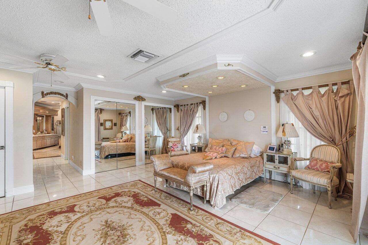 1010 Pine Point Road