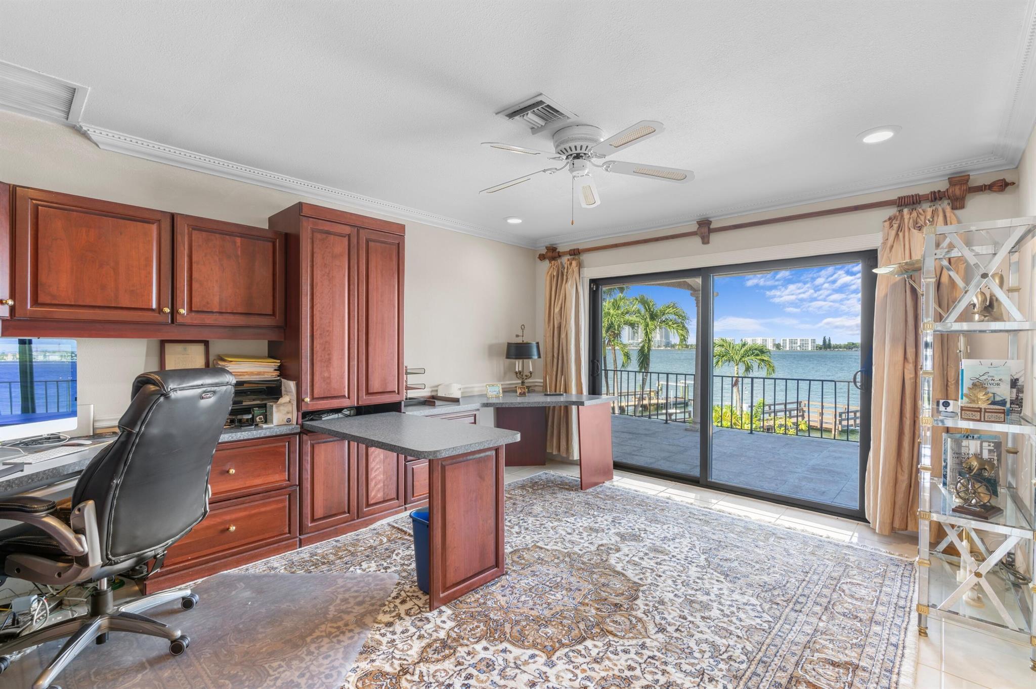 1010 Pine Point Road
