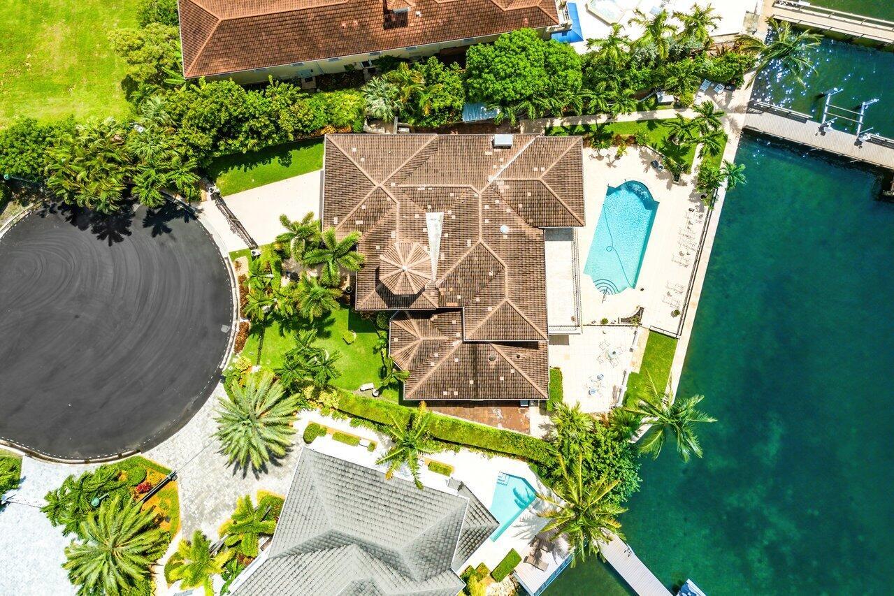 1010 Pine Point Road