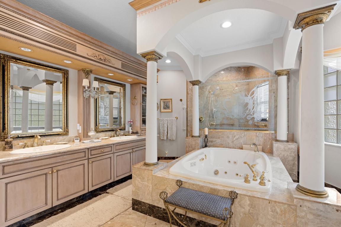 1010 Pine Point Road