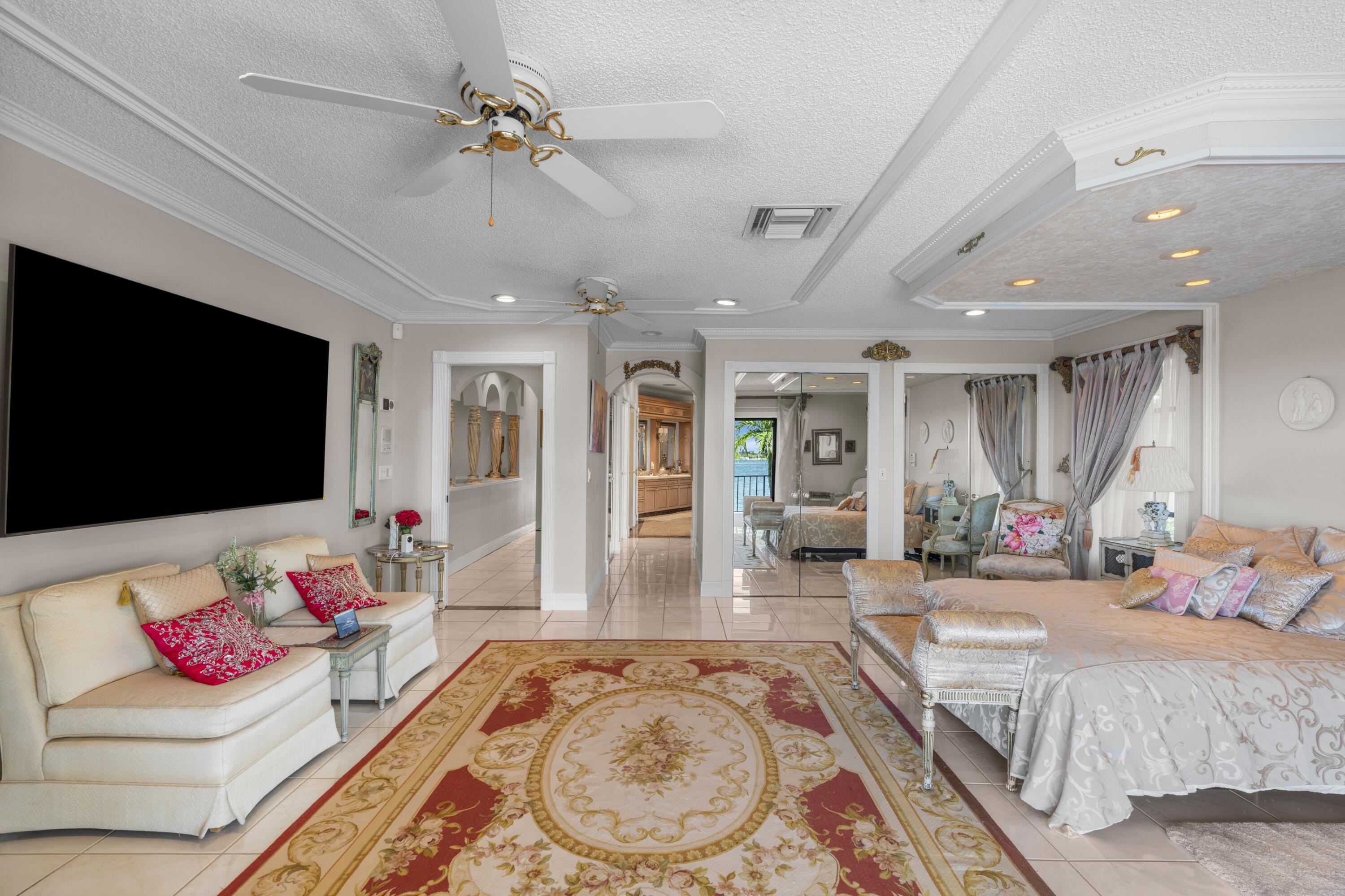 1010 Pine Point Road