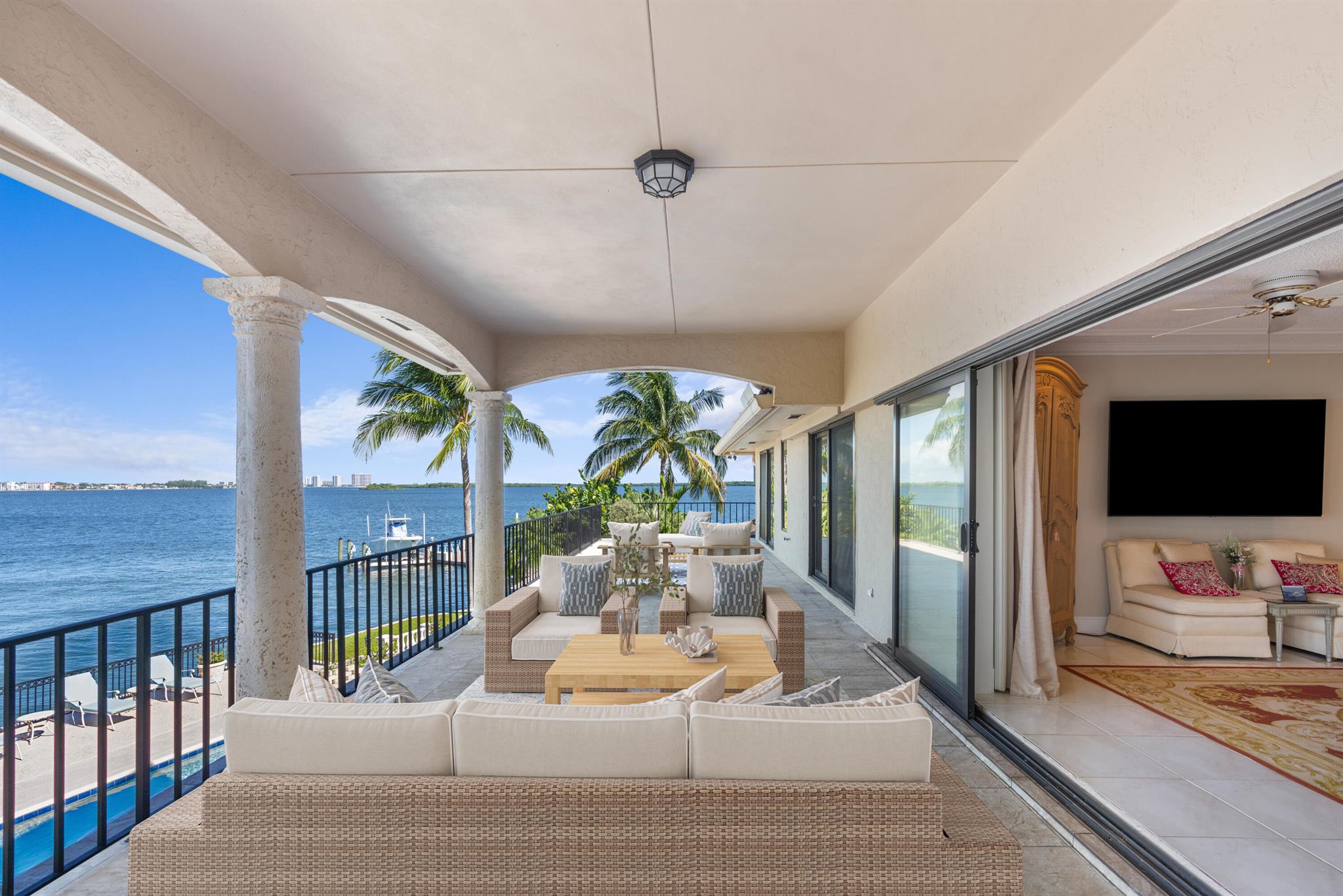 1010 Pine Point Road