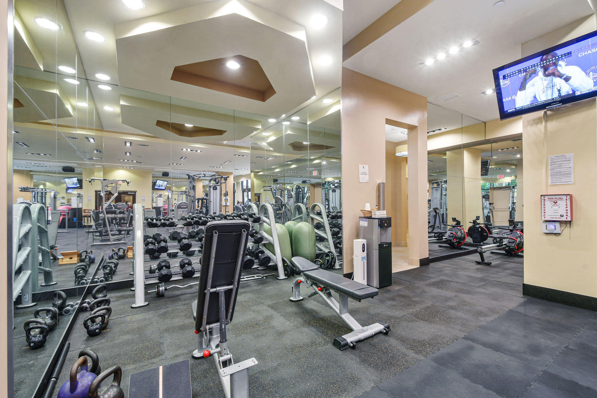 701 S Olive Avenue 818