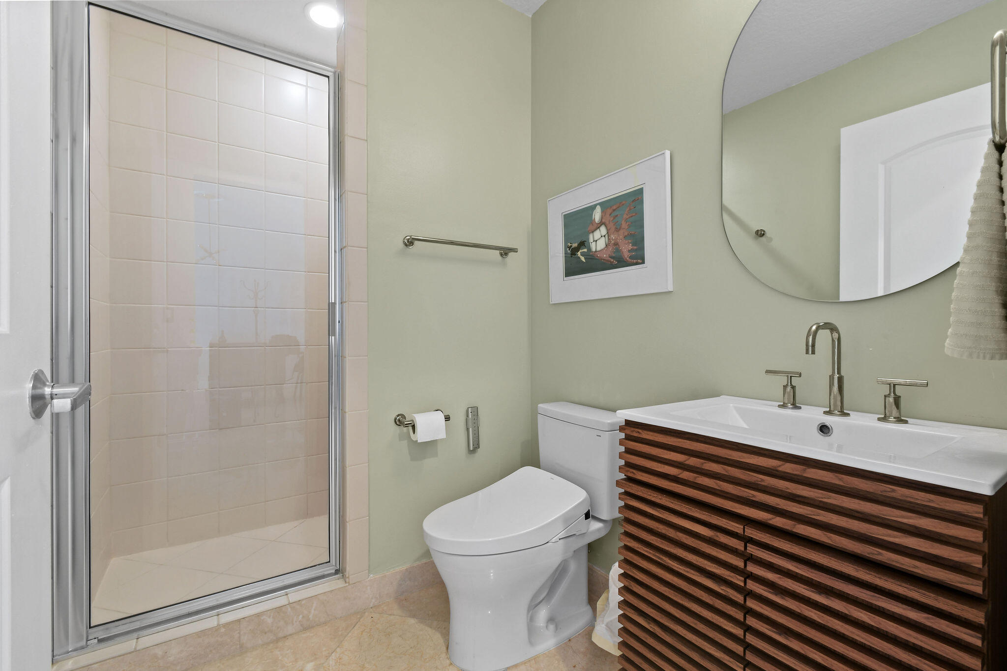 701 S Olive Avenue 818