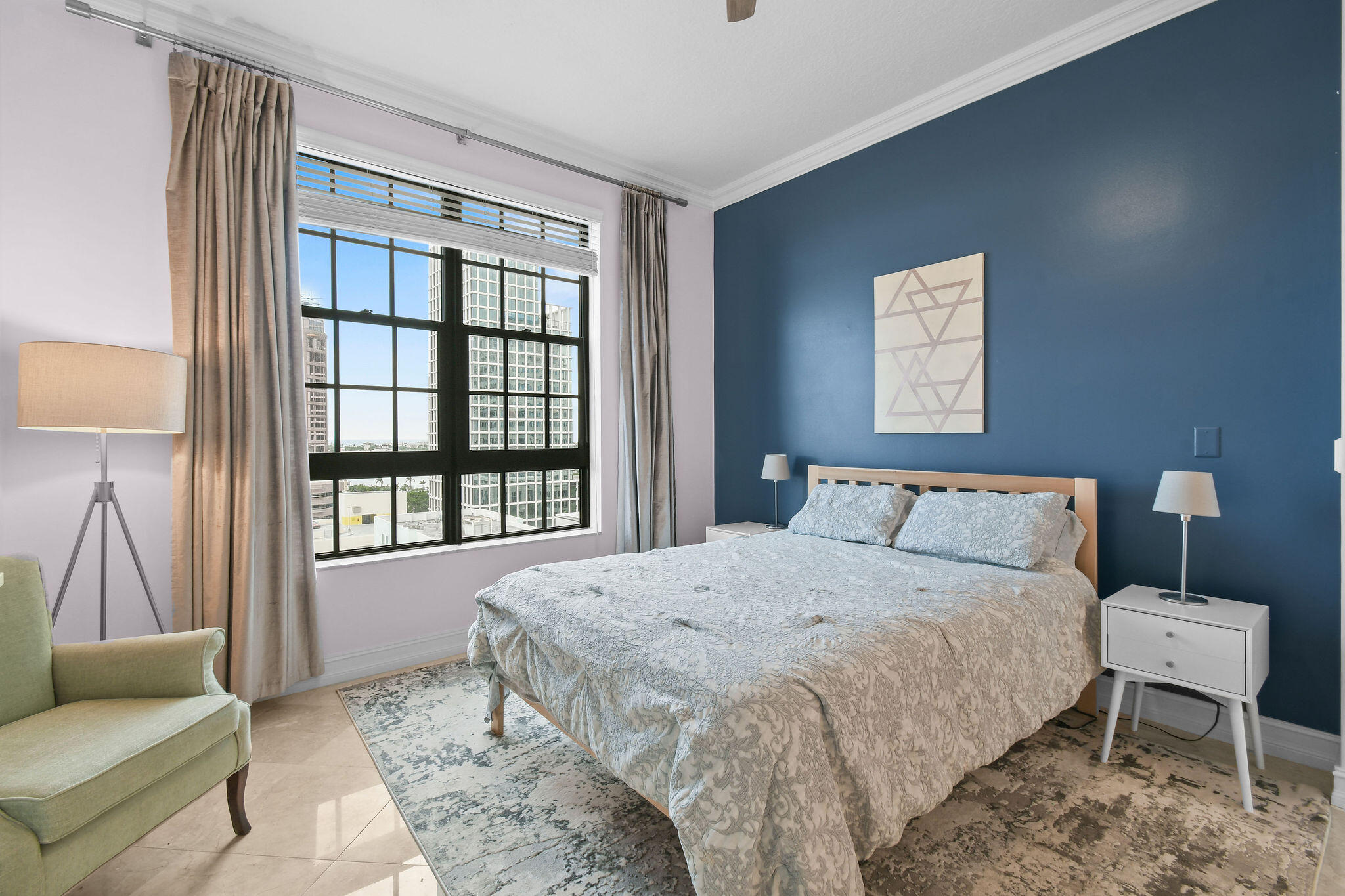 701 S Olive Avenue 818