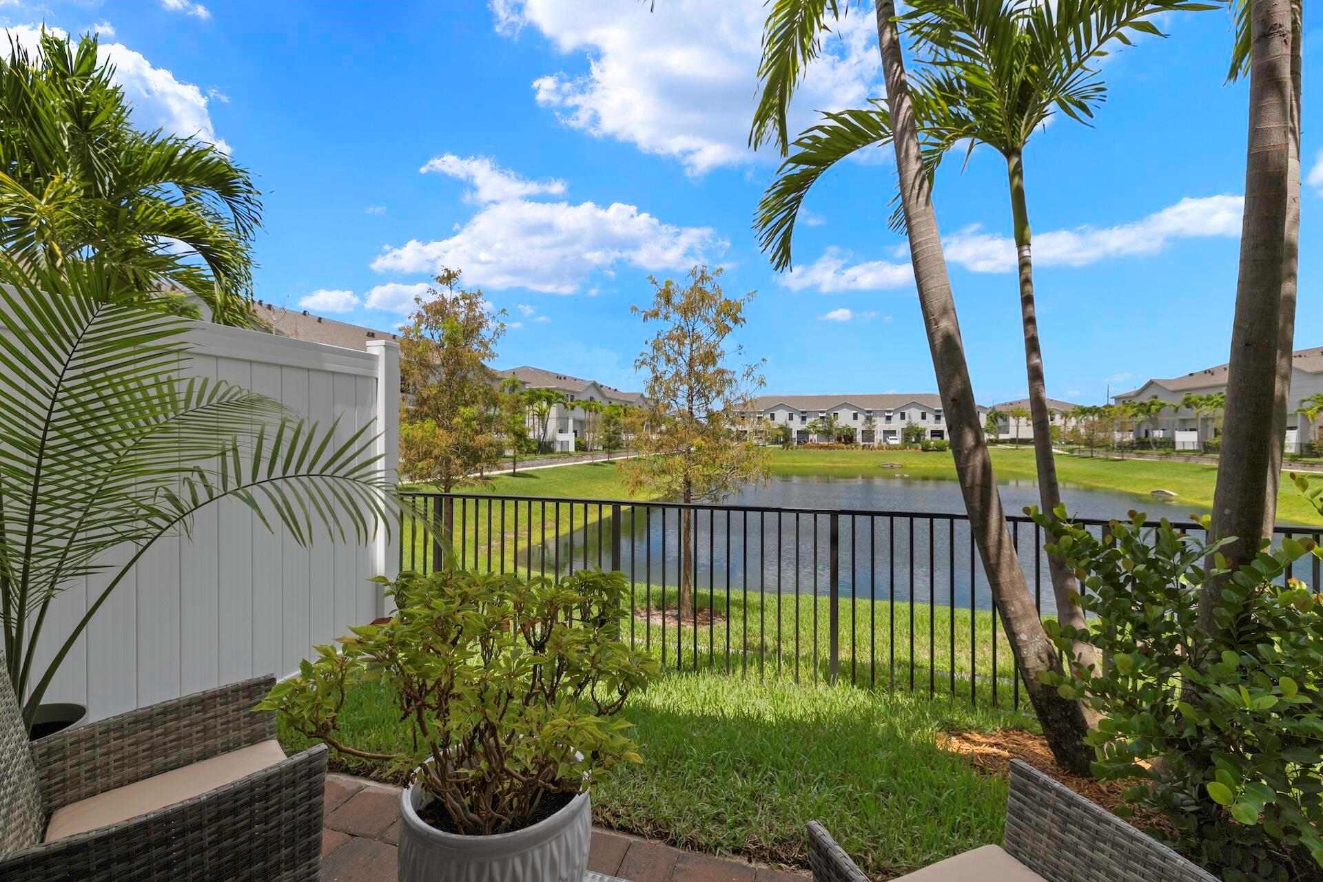 353 NW 8th Court