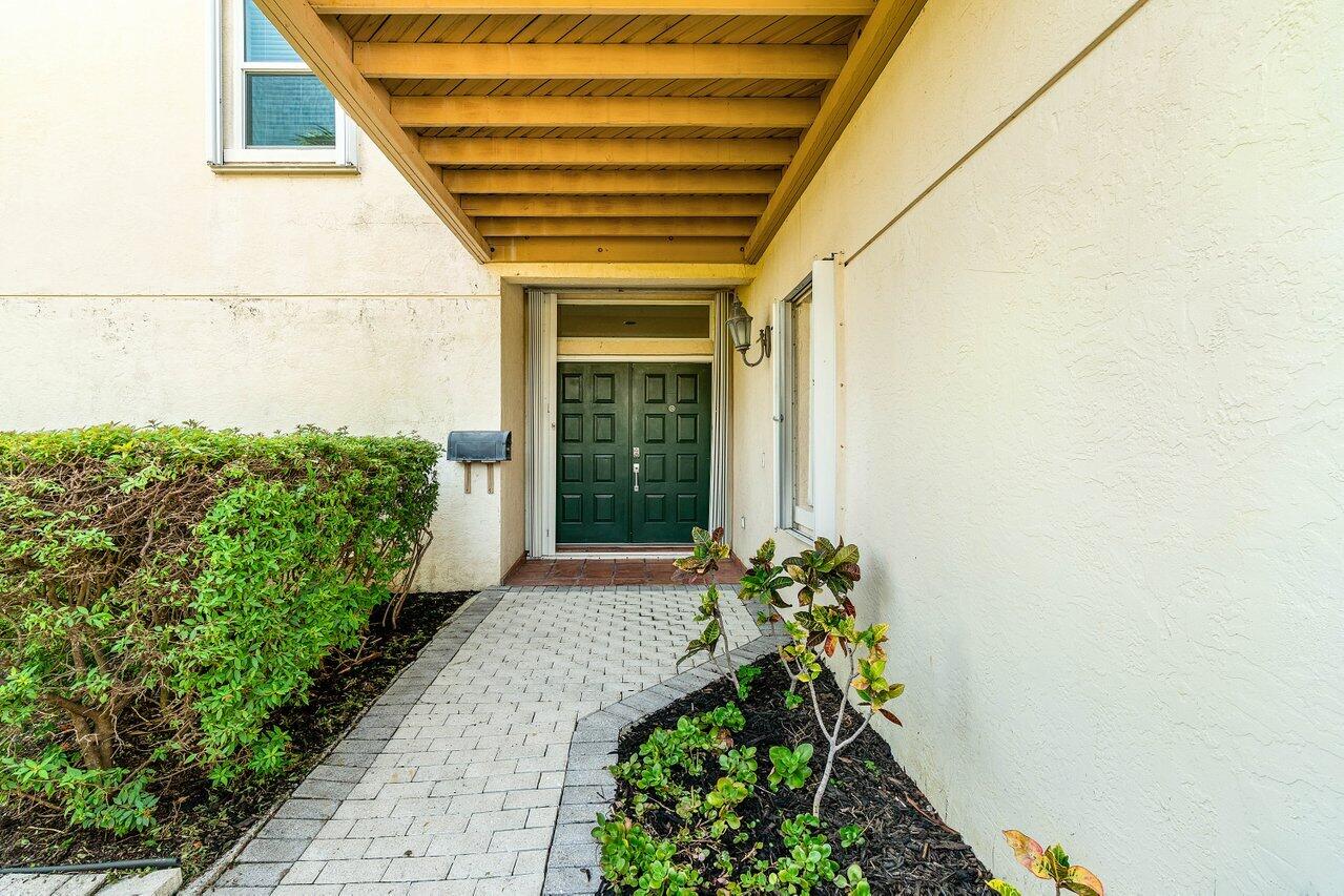 1031 Pine Point Road