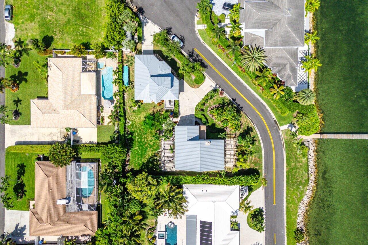 1031 Pine Point Road