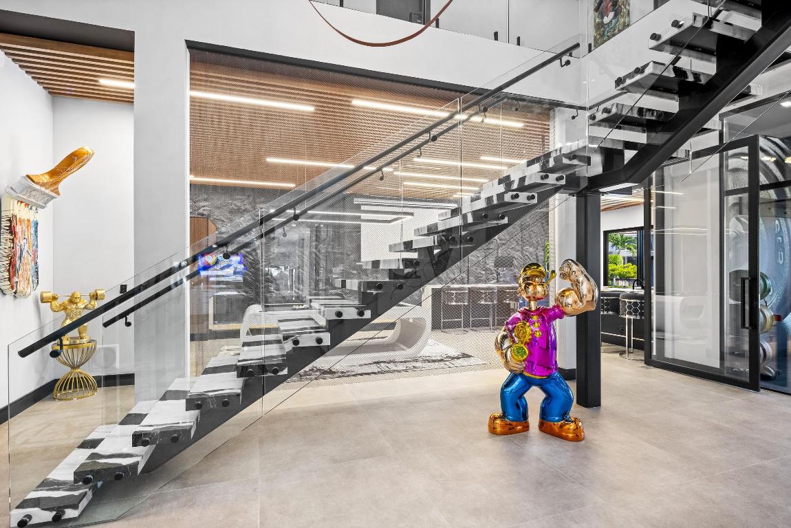 839 NE Bay Isle Drive