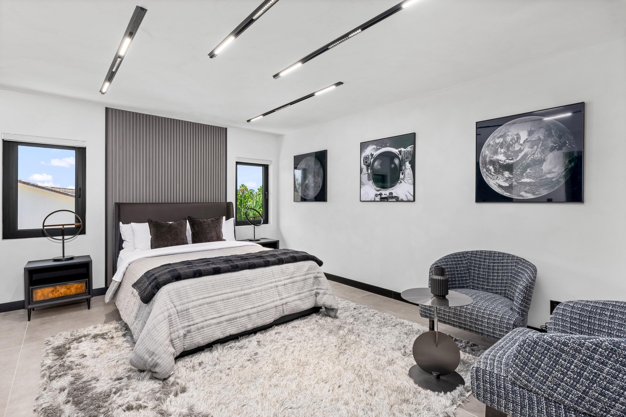 839 NE Bay Isle Drive