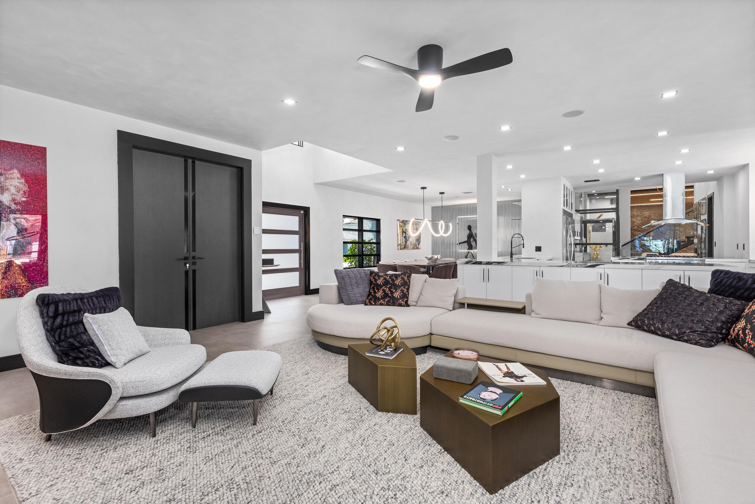 839 NE Bay Isle Drive