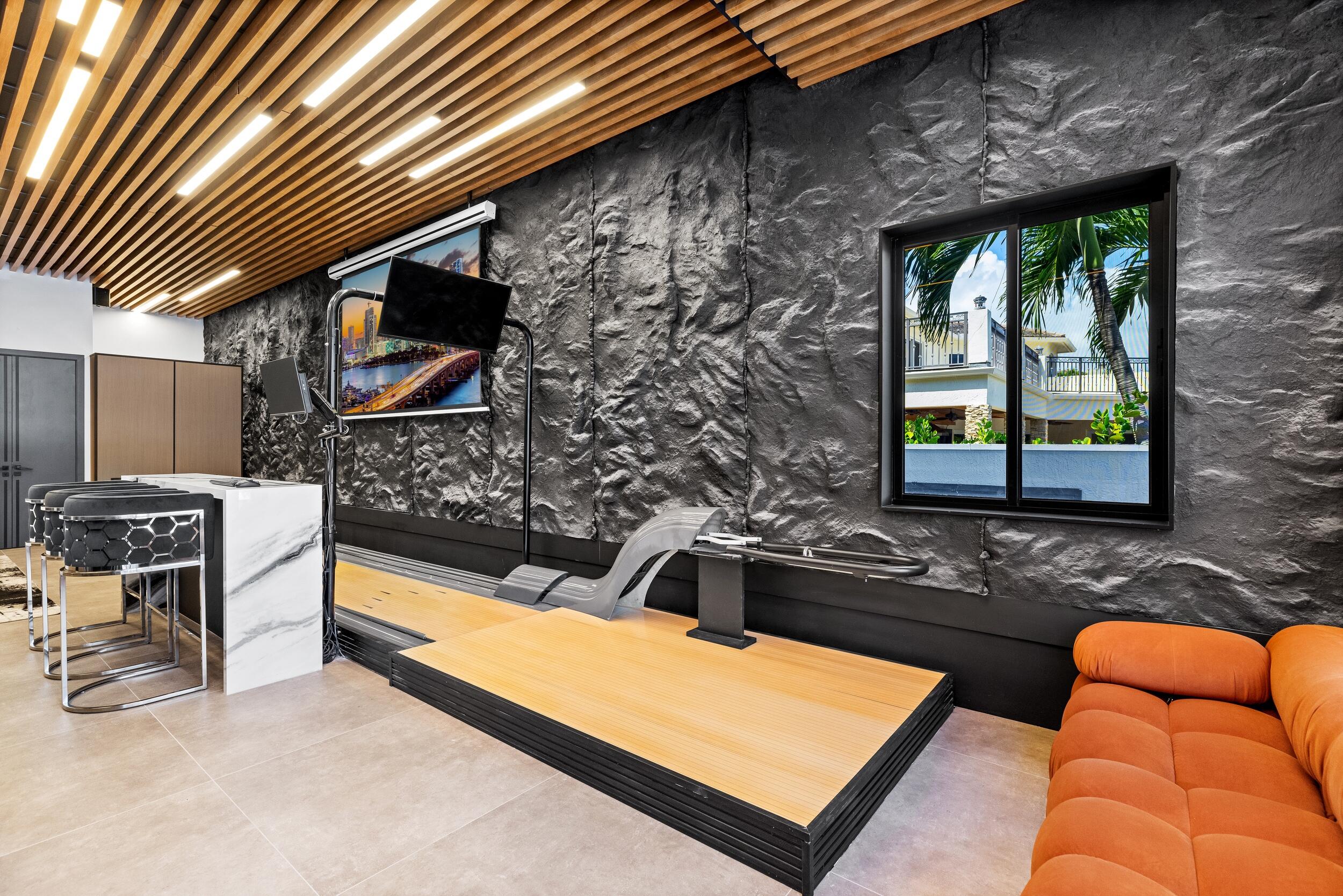 839 NE Bay Isle Drive