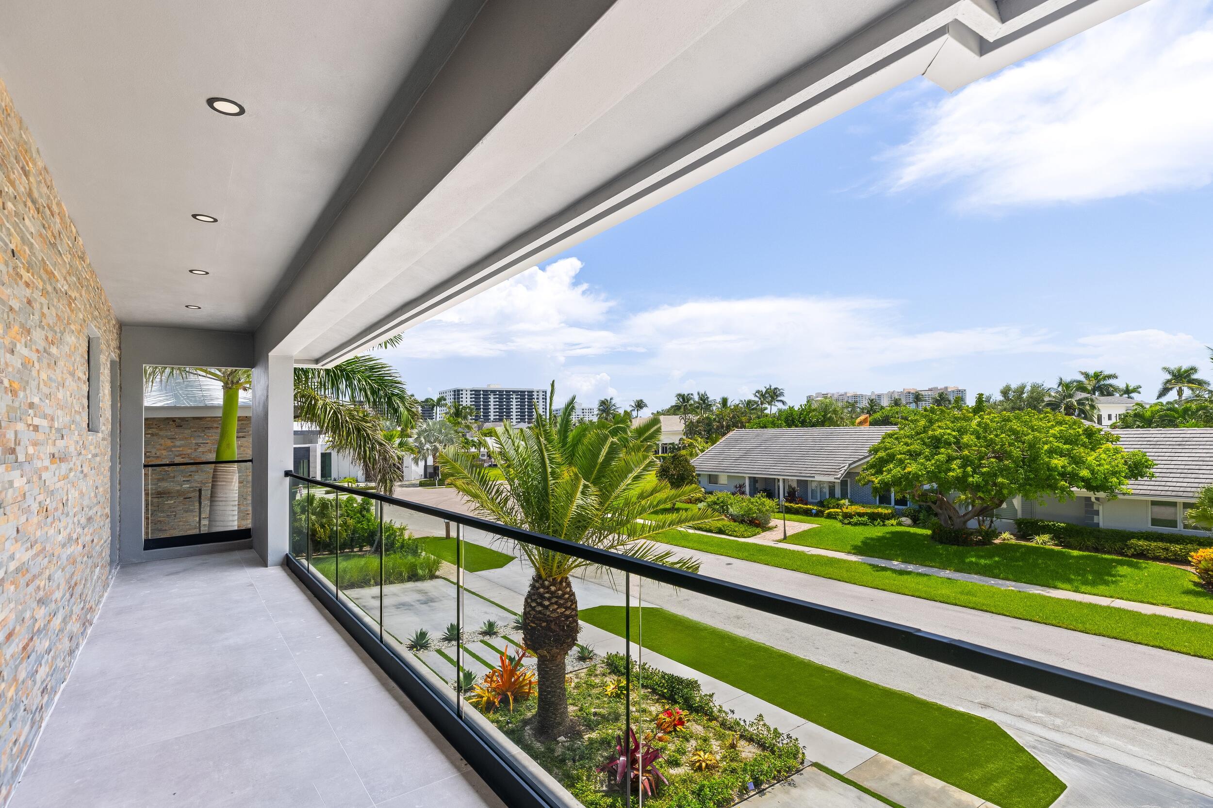 839 NE Bay Isle Drive