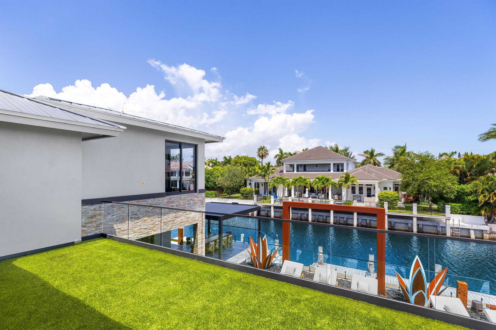 839 NE Bay Isle Drive