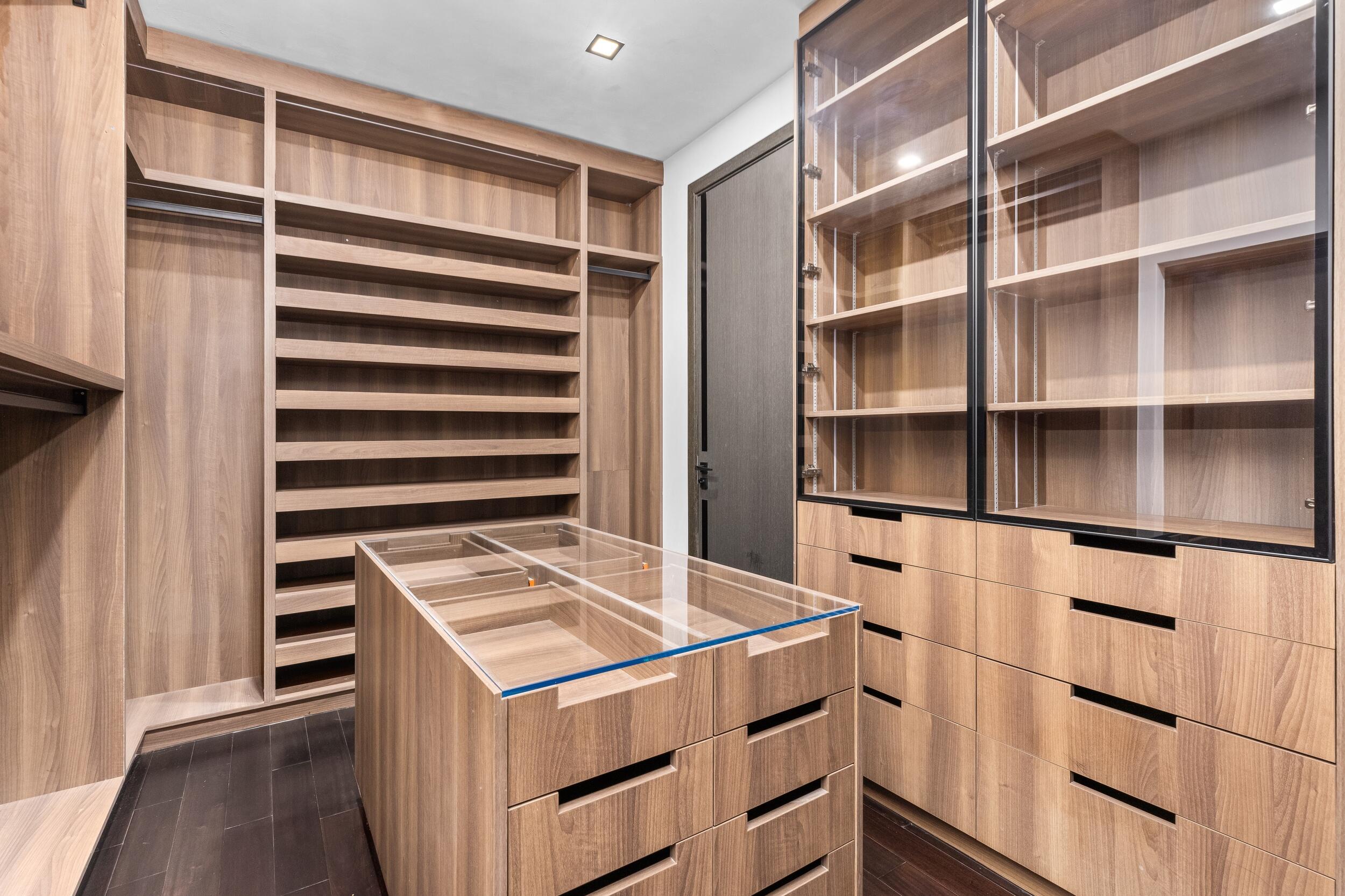 839 NE Bay Isle Drive